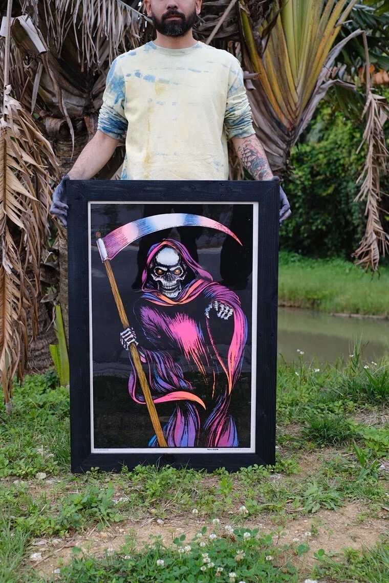 初のポスター展開催!! 琉球藍研究所×Black Light Poster!!｜Mr.OLDMAN