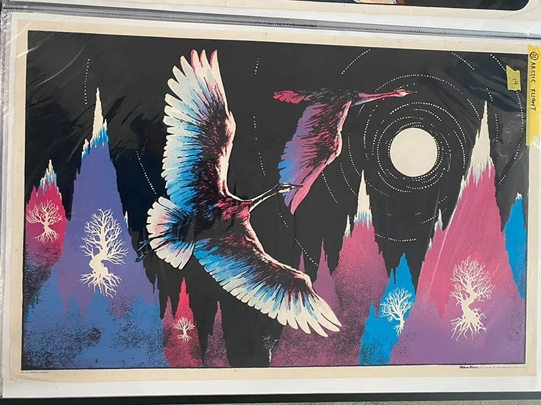 初のポスター展開催!! 琉球藍研究所×Black Light Poster!!｜Mr.OLDMAN