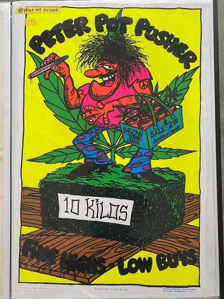 初のポスター展開催!! 琉球藍研究所×Black Light Poster!!｜Mr.OLDMAN