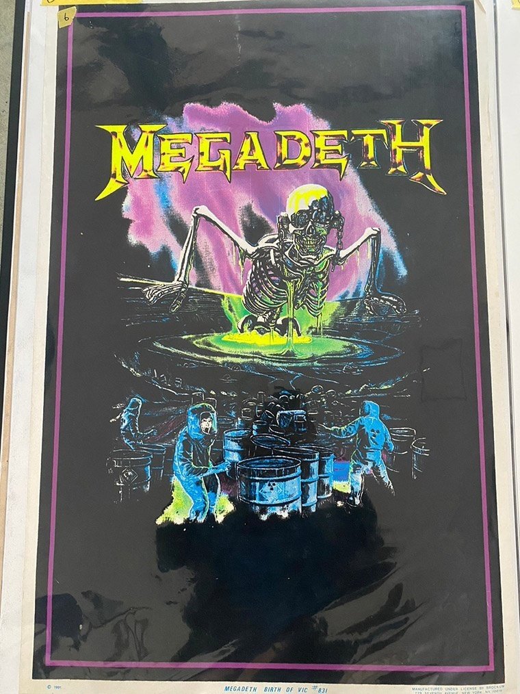 初のポスター展開催!! 琉球藍研究所×Black Light Poster!!|Mr 初のポスター展開催!! 琉球藍研究所×Black Light Poster!!|Mr