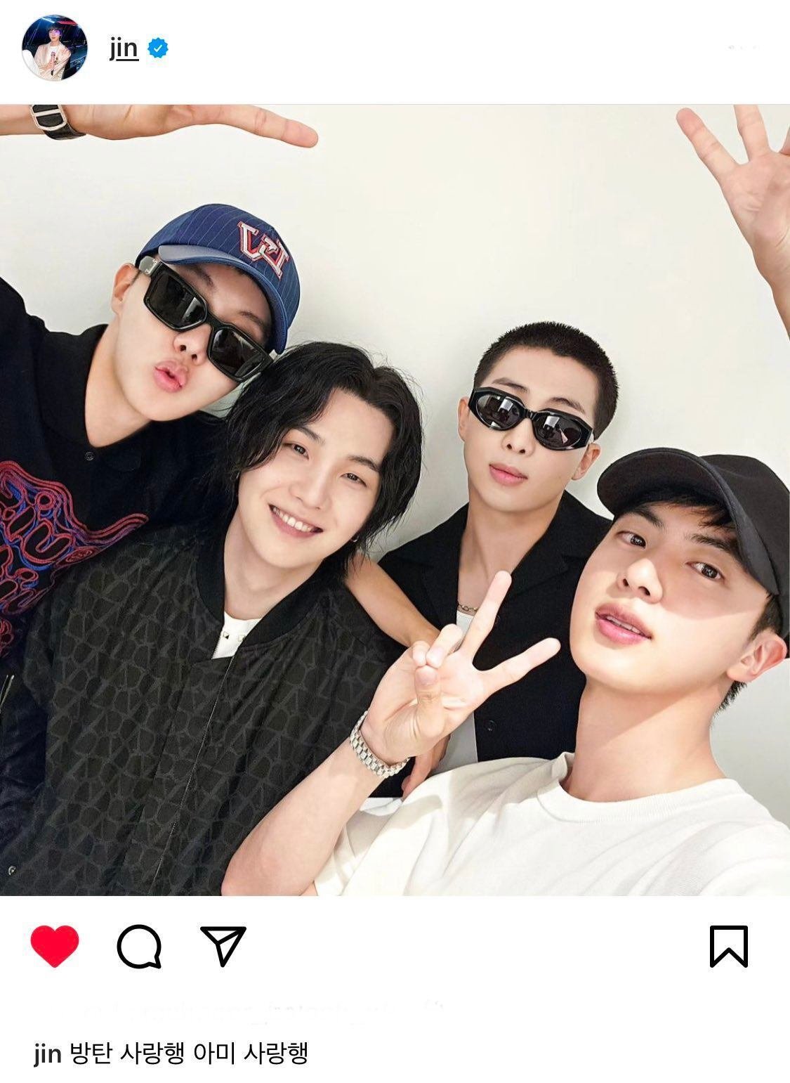 BTS ピンバッジ D-DAY ユニット suga RM ジミン ジョングク Suga with BTS Jungkook, Jimin & RM at D-DAY Concert
