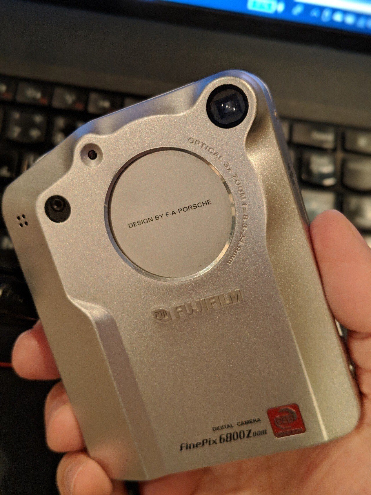 FUJIFILM Finepix 6800Z|元田中マロ FUJIFILM Finepix 6800Z|元田中マロ