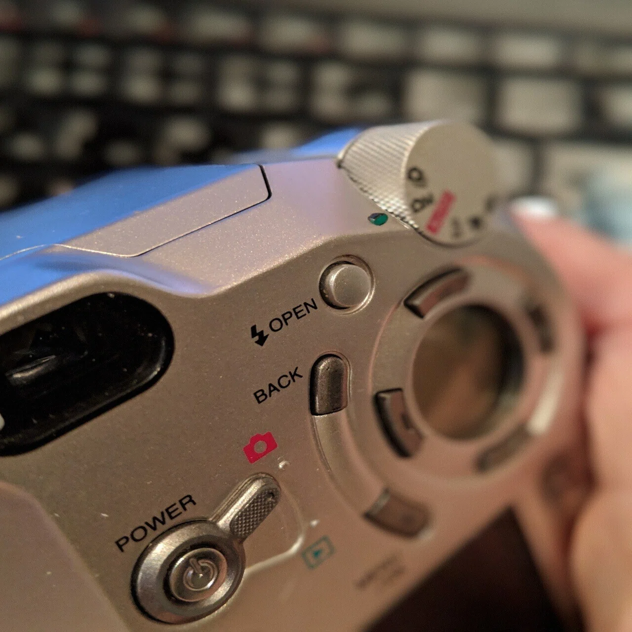 FUJIFILM Finepix 6800Z｜元田中マロ