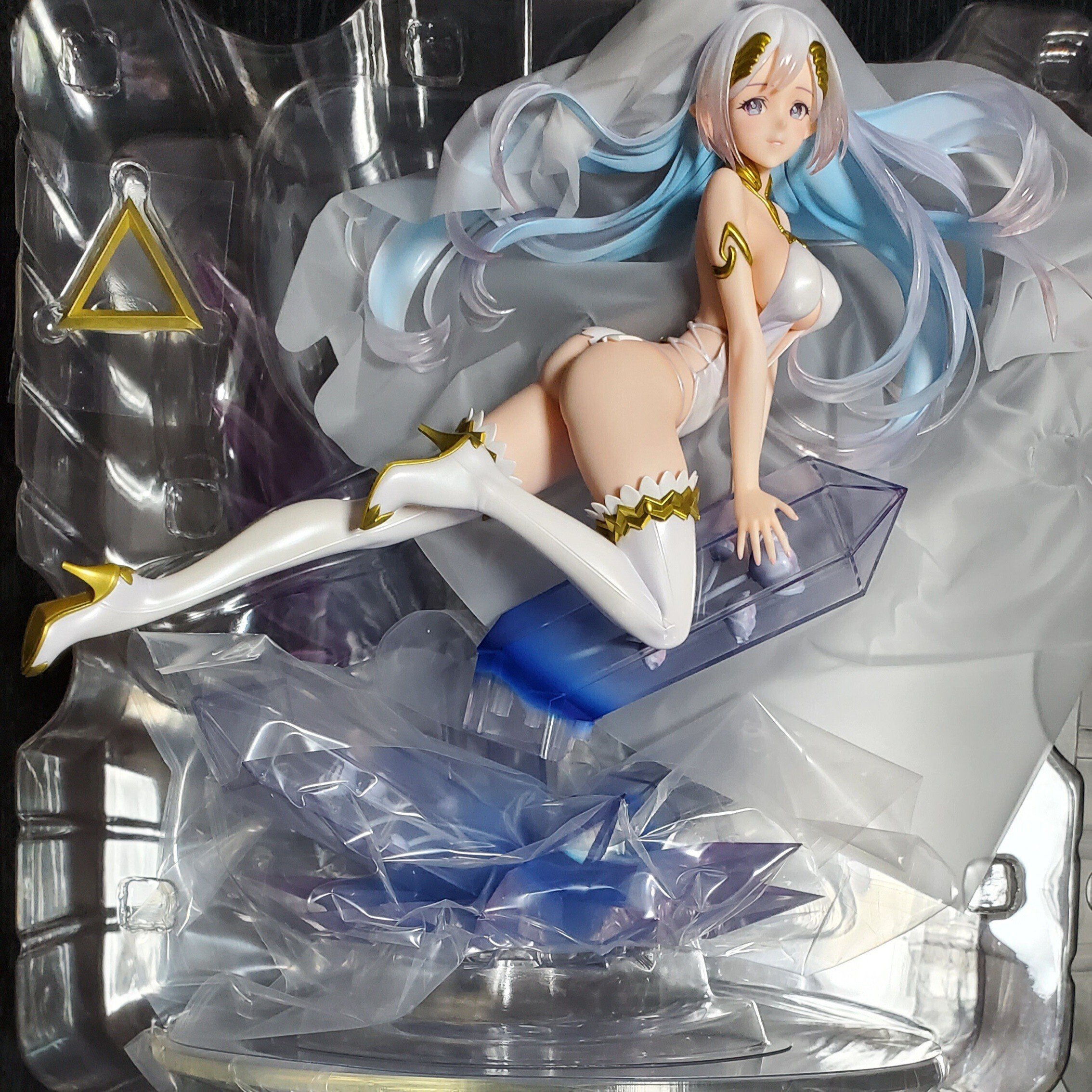 幻奏美術館 Verse01 水晶の天使アリア 1/7スケール』開封