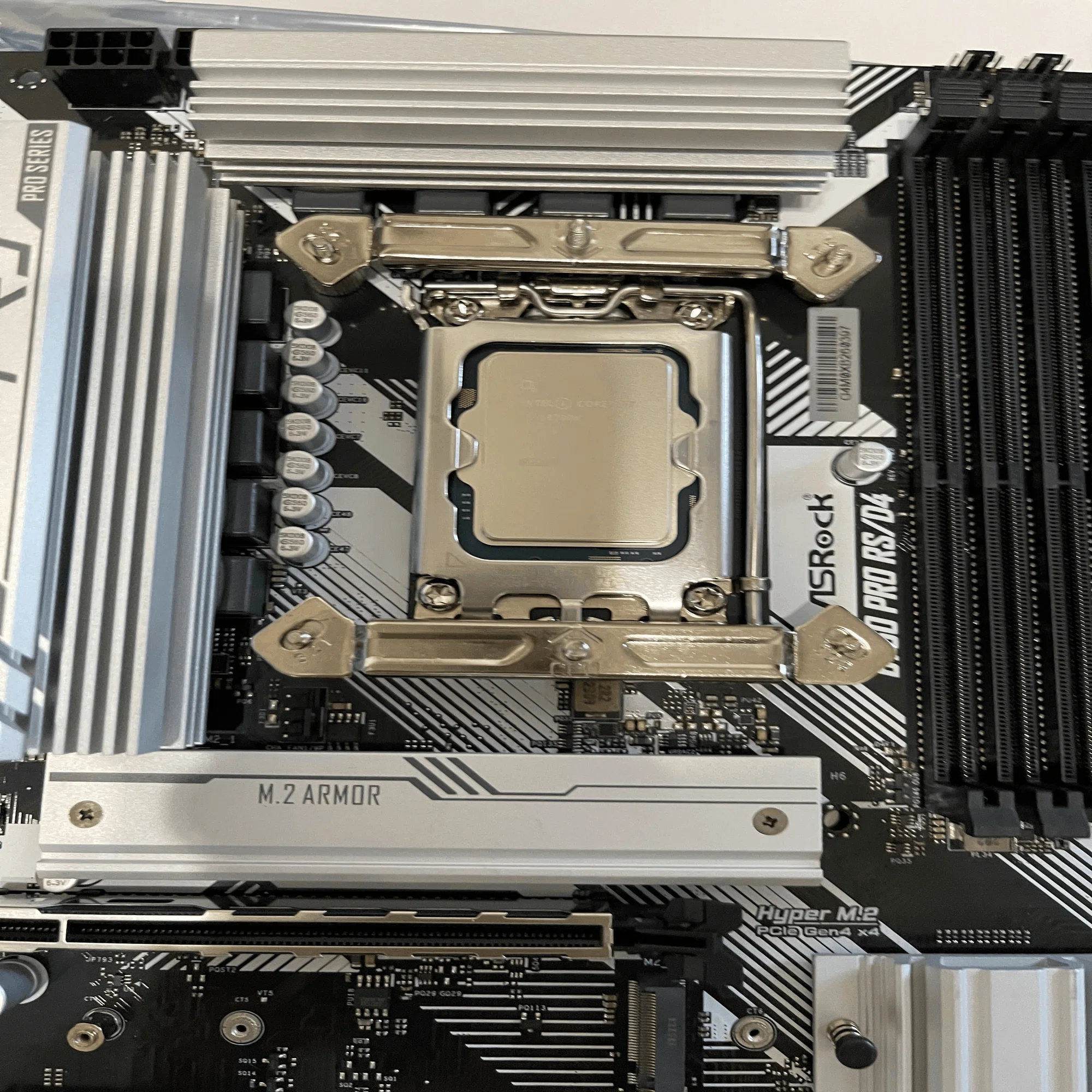 PC】初自作PC その4〜PCは二度組む〜｜Holish
