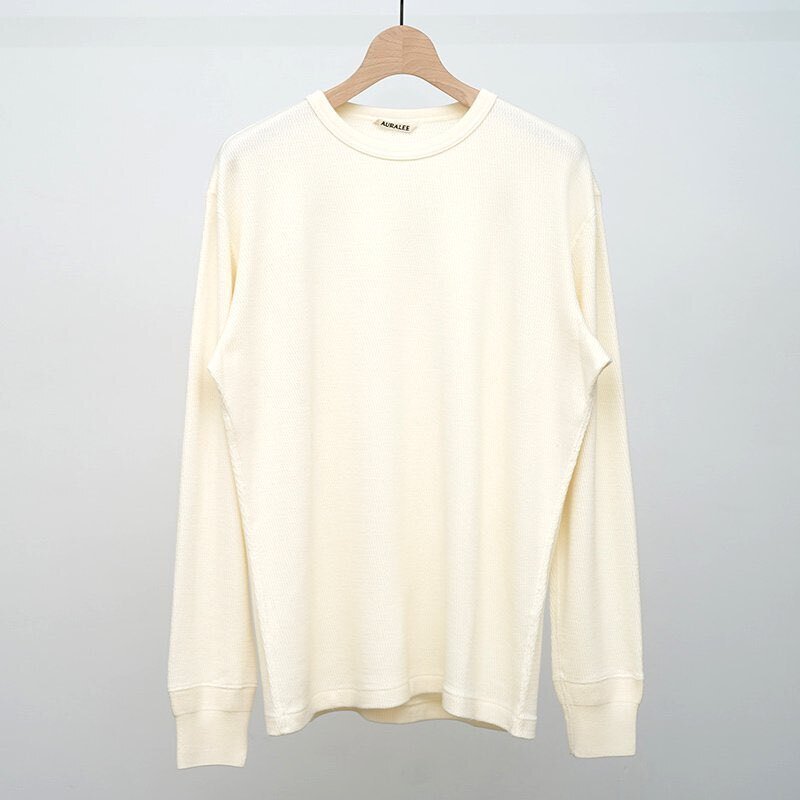 一枚で楽しめるサーマルTEE!さすがオーラリーです。【AURALEE 一枚で楽しめるサーマルTEE!さすがオーラリーです。【AURALEE