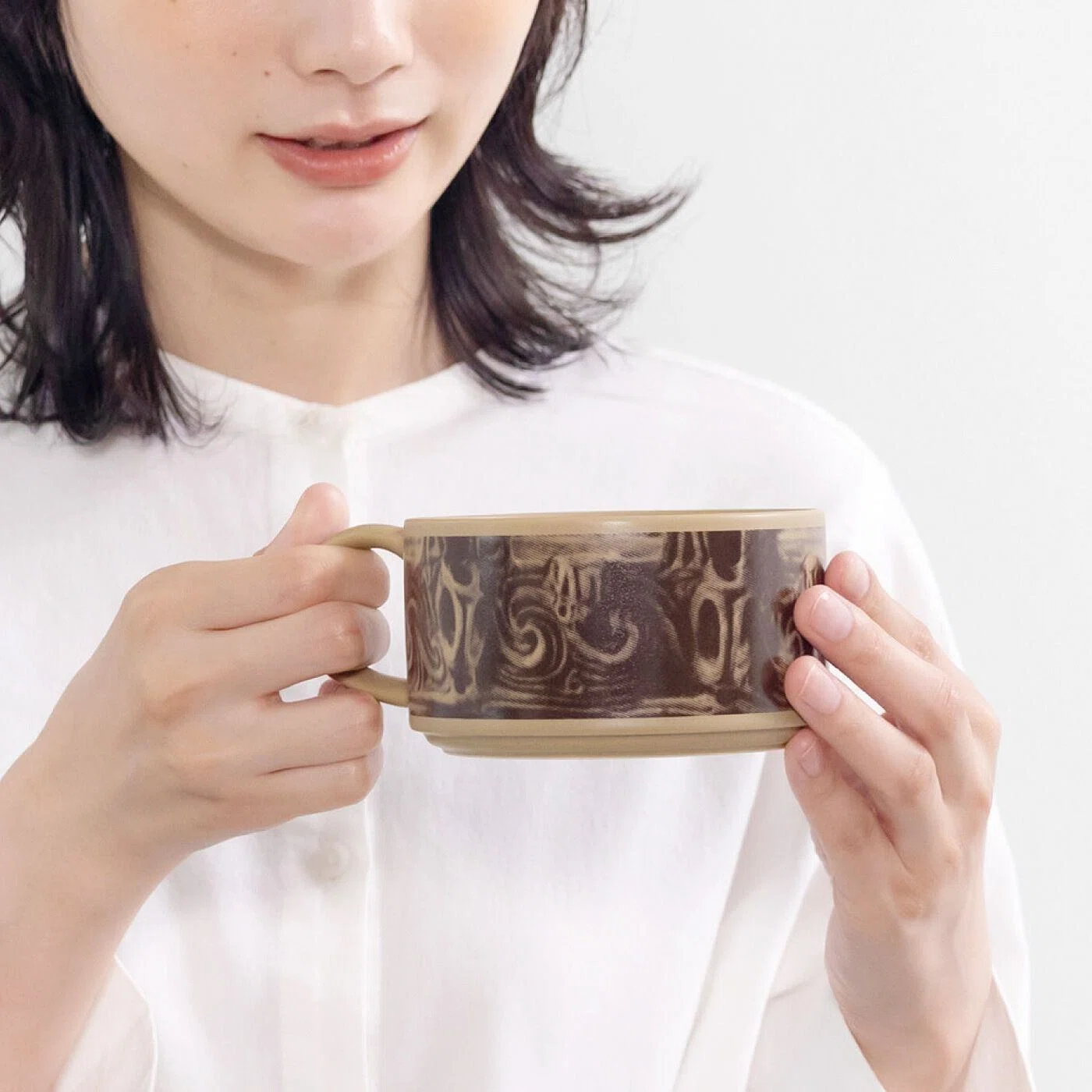 Learning about Jomon pottery patterns while enjoying delicious
