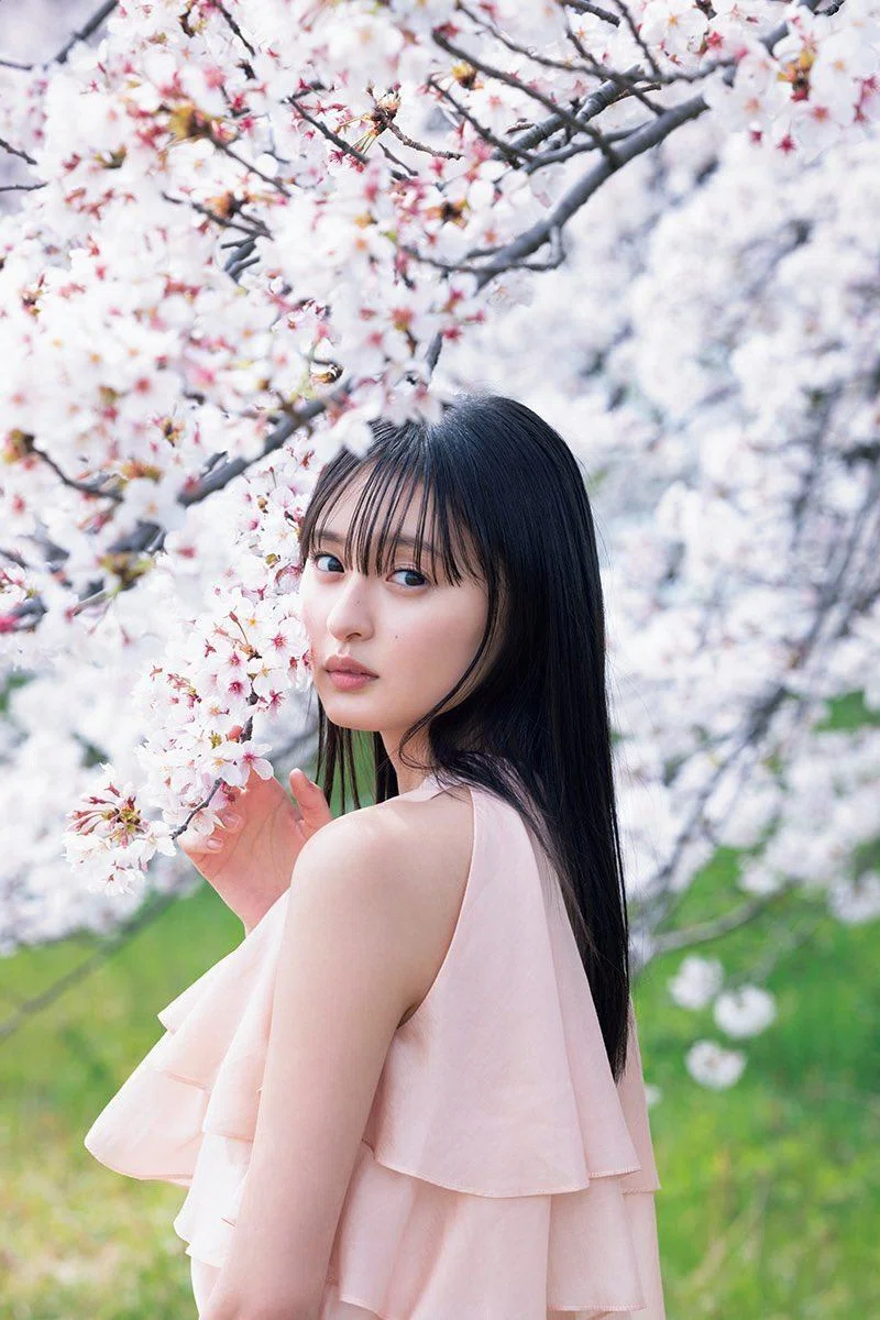 เปิดจอง Nogizaka46 Endo Sakura 1st Photo Book 「Karen」｜artozaka46