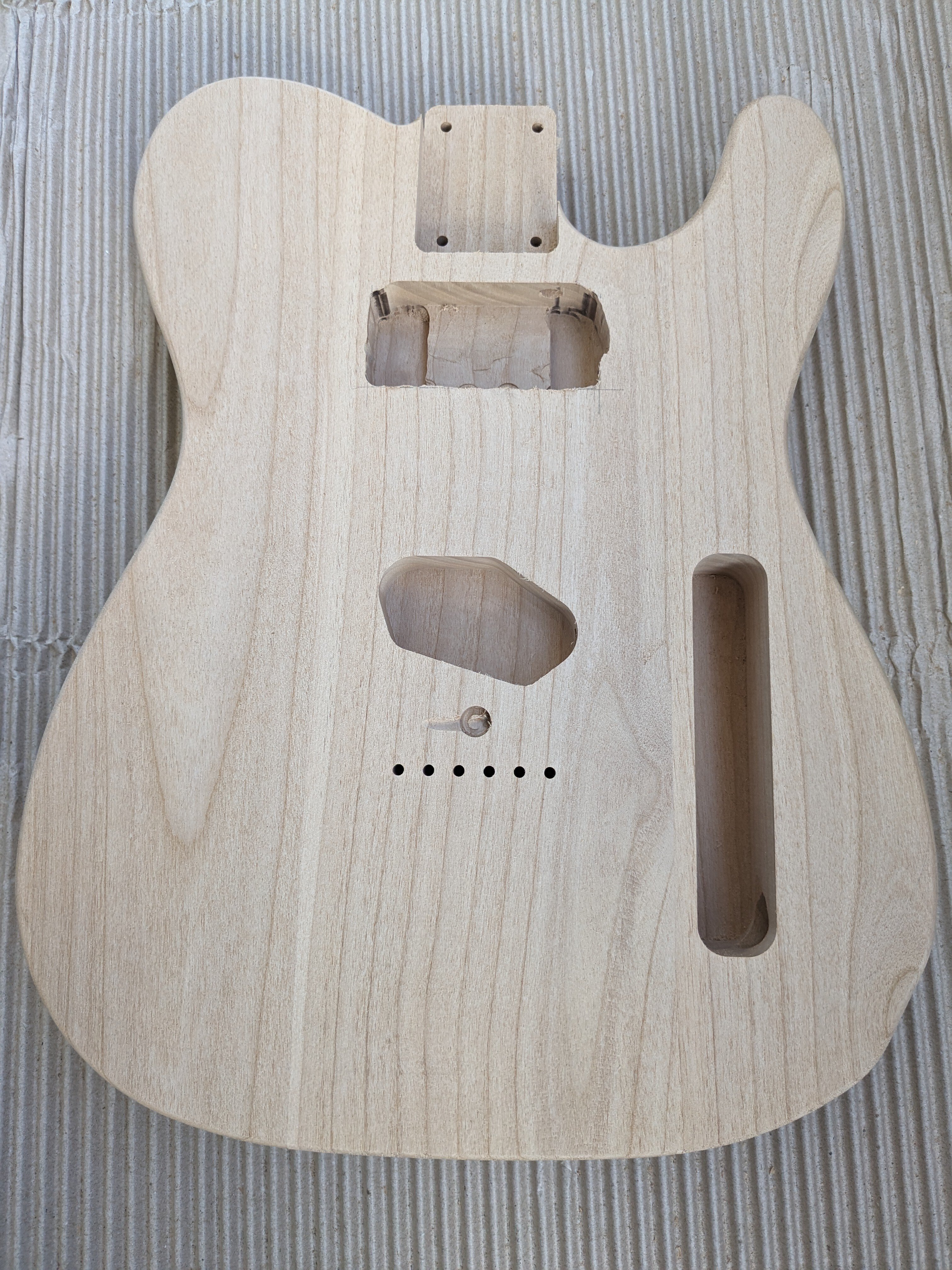 テレキャスター自作 テレキャスターシンライン自作 ボディの製作 – ギターの花道