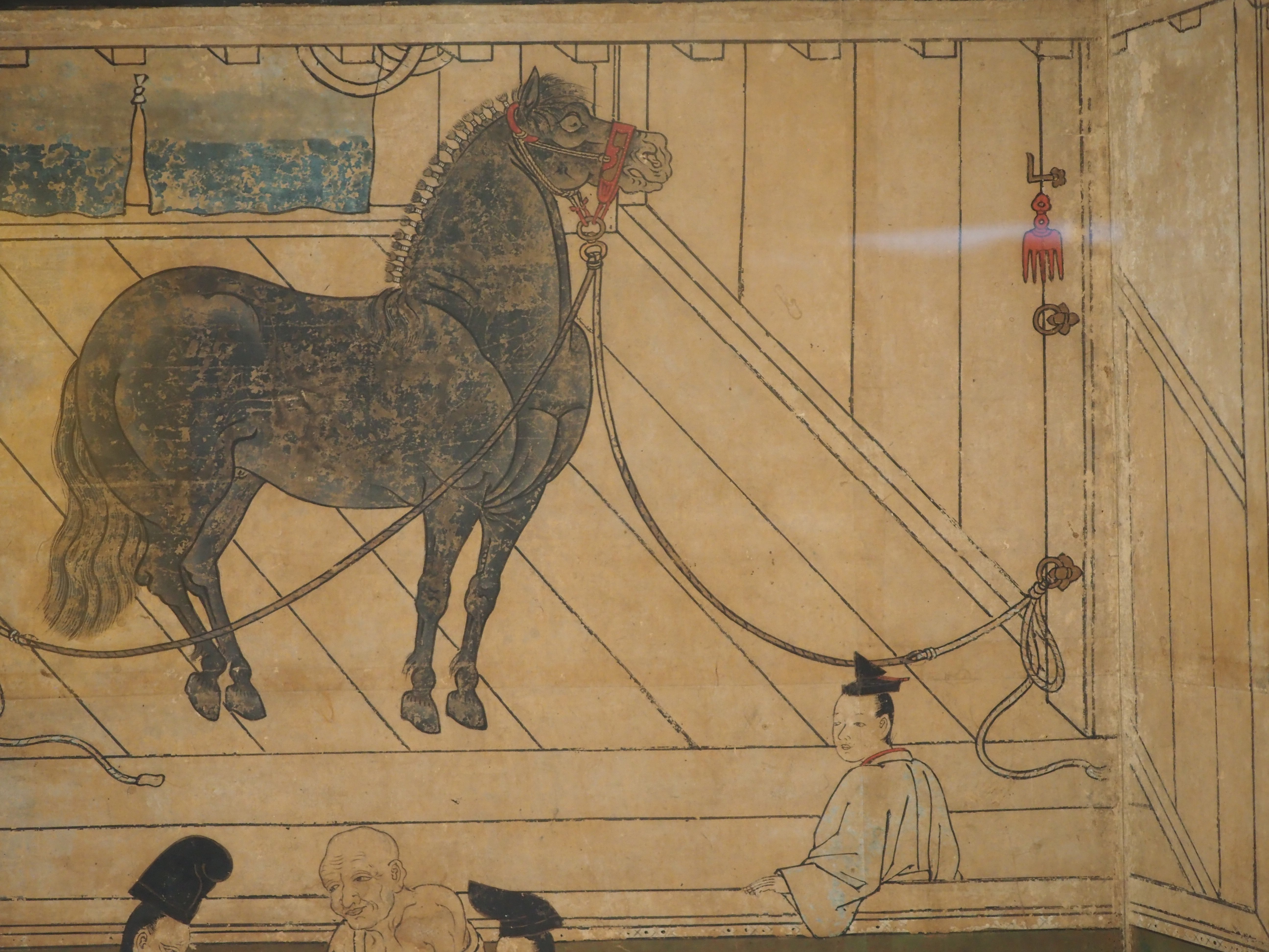 六頭の馬と室町時代の風俗が描かれた、めでたい《厩図屏風》 @東京国立