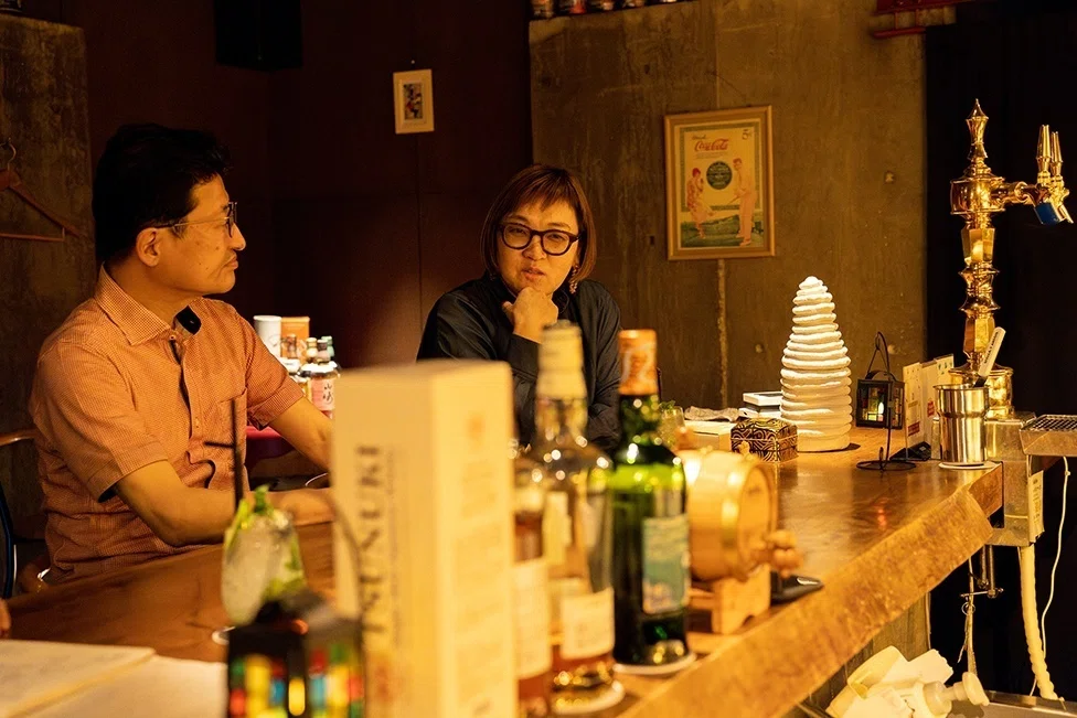 箱屋と話す、BARにおける親密な会話「箱BAR」｜村上誠【貼り箱のブレンダー】