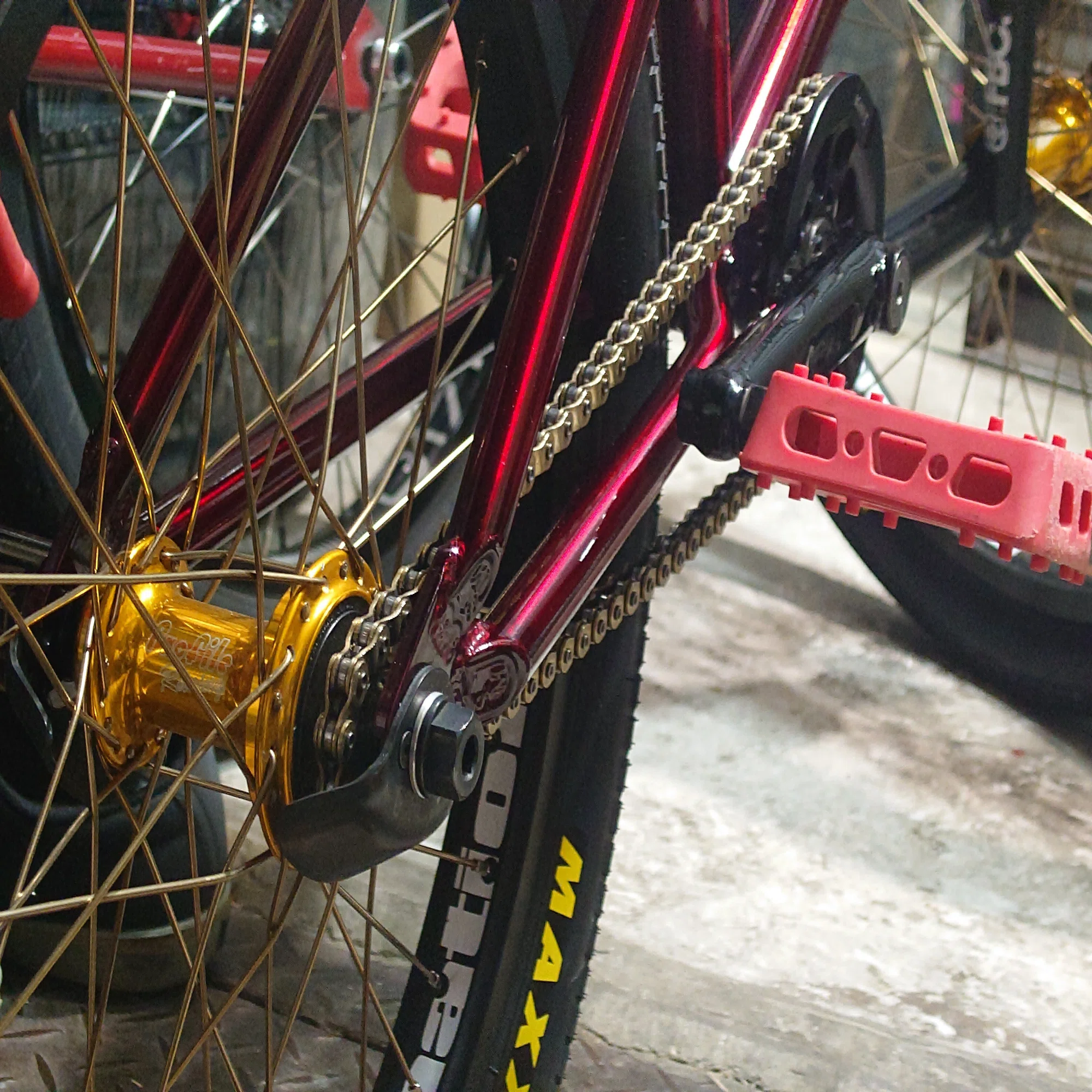 LHD BSD REVOLUTION FREECOASTER HUB to RHD COLONY SWARM FREECOASTER 