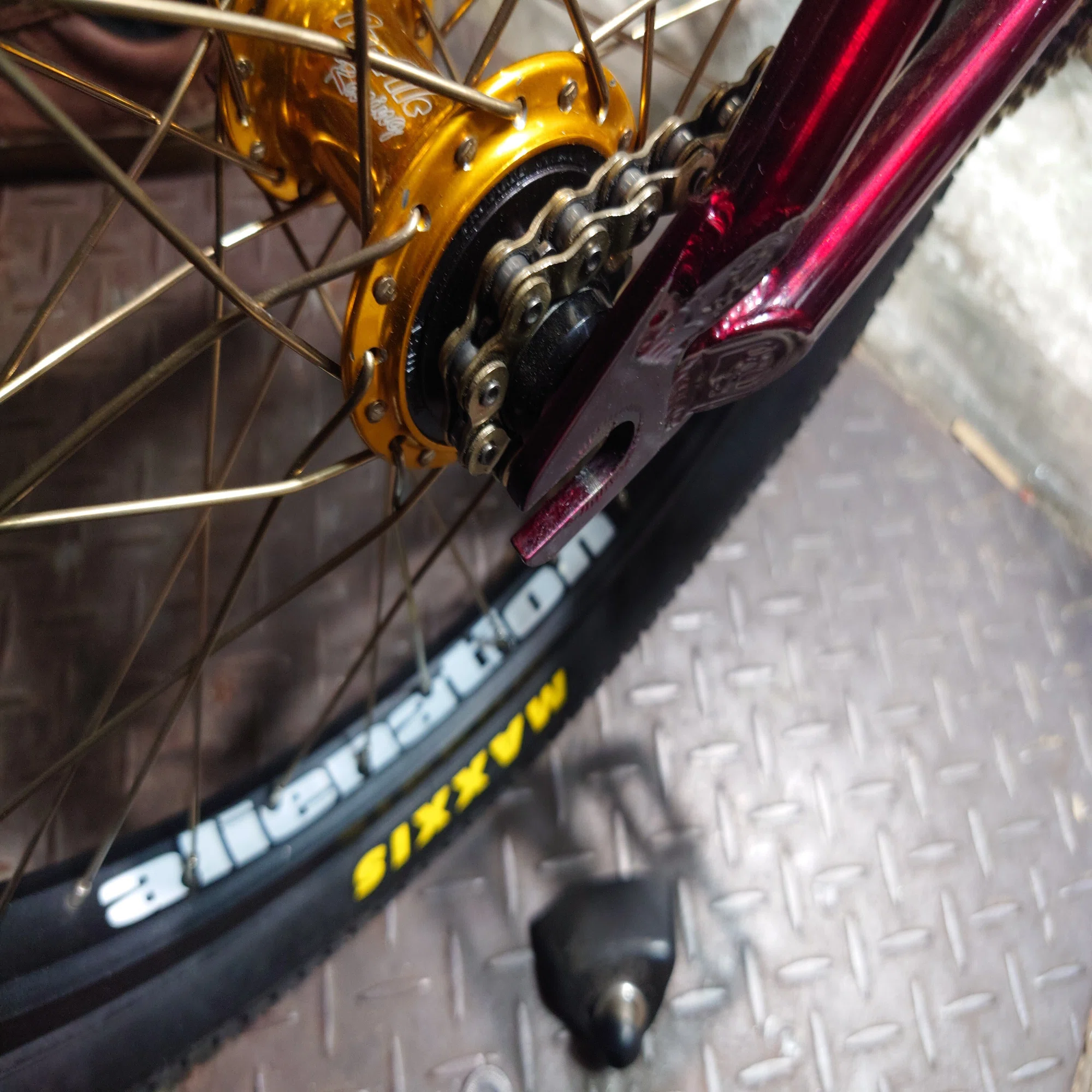 LHD BSD REVOLUTION FREECOASTER HUB to RHD COLONY SWARM FREECOASTER 