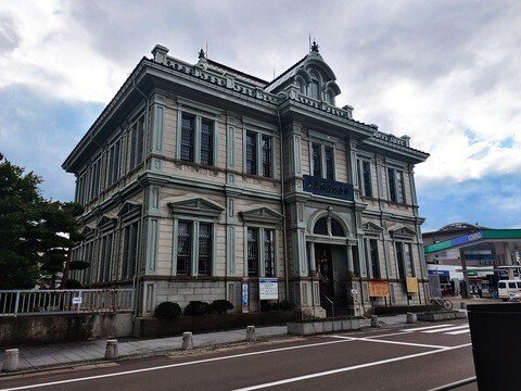 屋根裏が物語る大工の技術「旧五十九銀行本店本館」｜備後國(びんごの