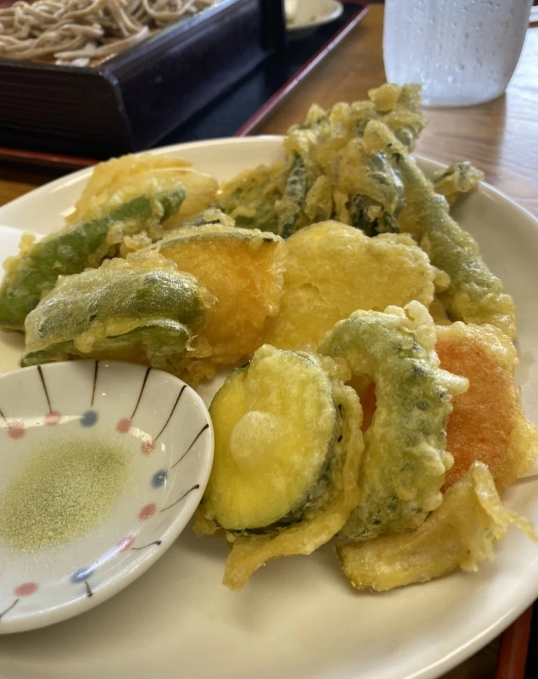 柴犬♡盛り沢山パフェ （長野?まるごと桃を使ったアシェットデセール 