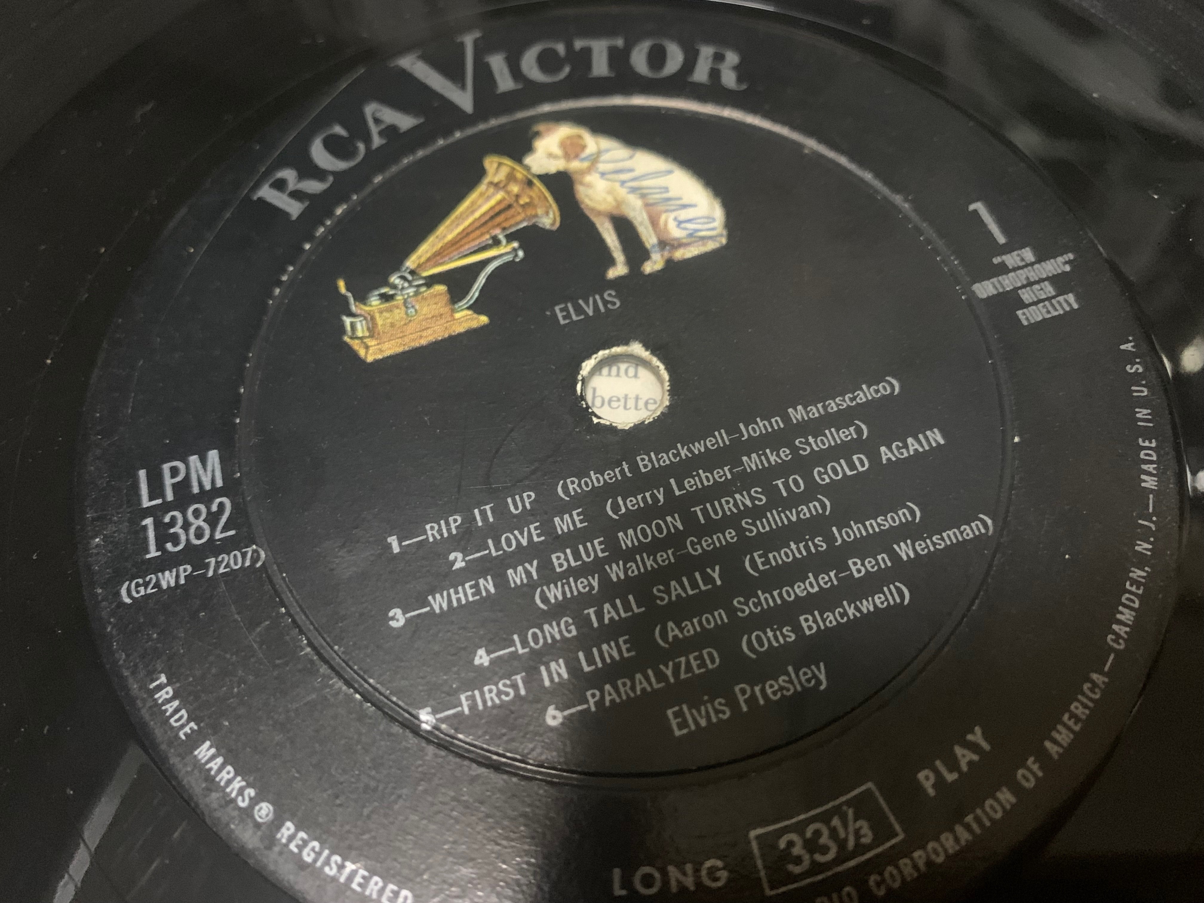 希少　Elvis Aron Presley エルヴィス　ゴールドディスク　額入り 希少 Elvis Aron Presley エルヴィス ゴールドディスク 額入り