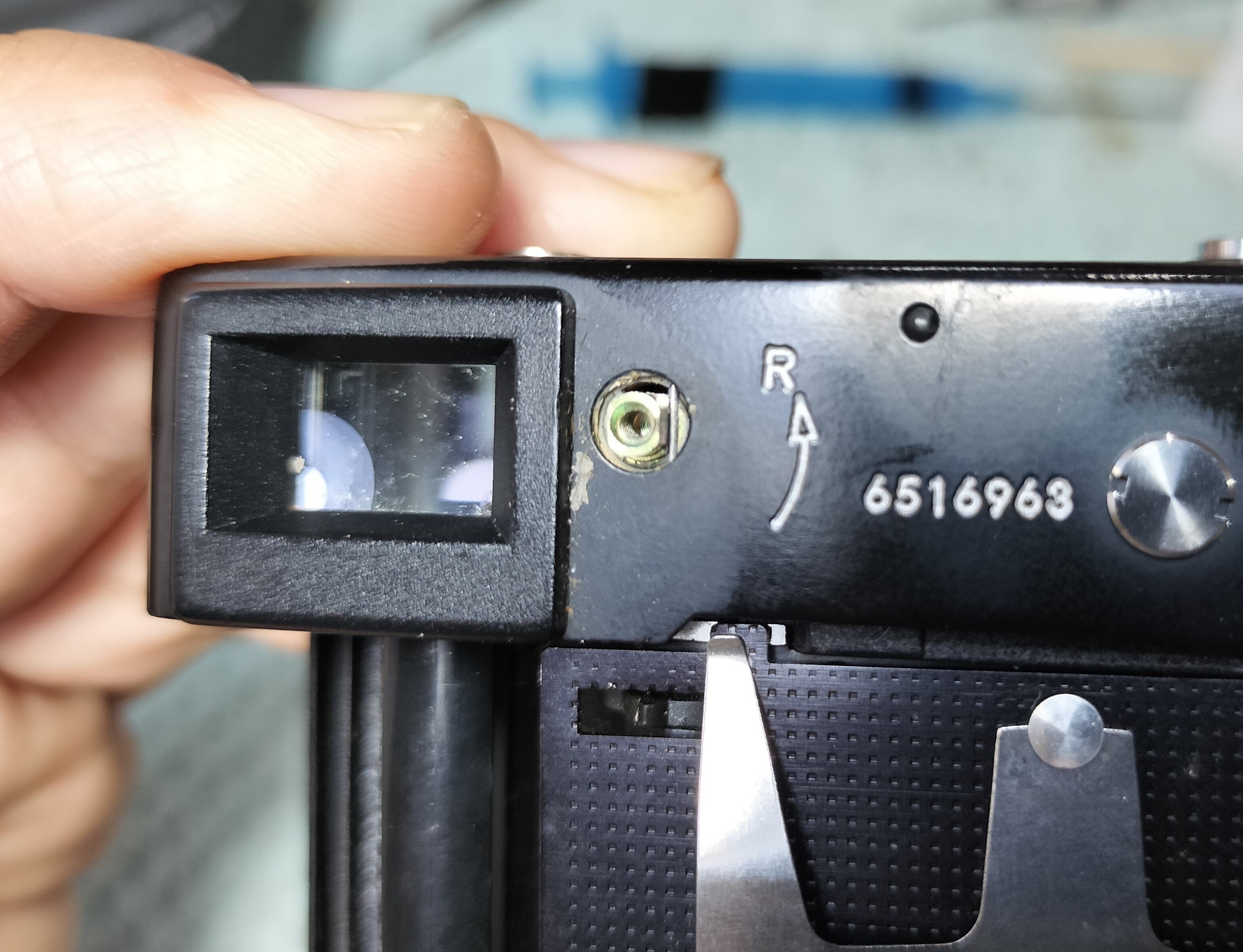 Rollei ローライ 35の分解｜フィルムカメラ修理のアクアカメラ