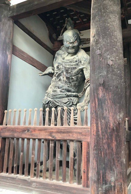 最古の金剛力士像が睨みをきかす 【奈良の古刹めぐり―法隆寺Ⅳ
