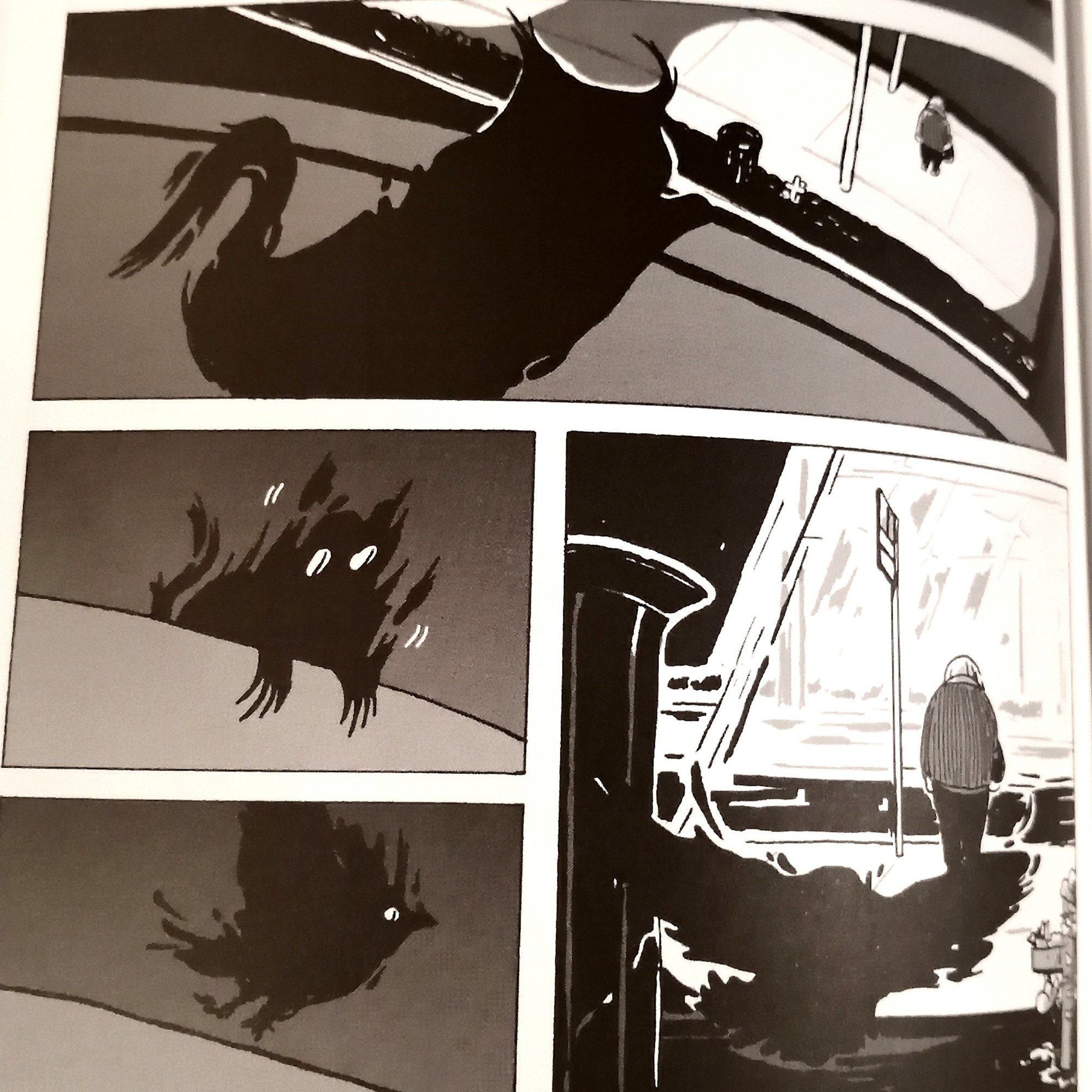 おばあちゃんが死神と戦うバトルマンガ！『塩とコインと元カノと』 【マンガクロスボーダーvol.4】｜書肆喫茶mori~海外コミックスのブックカフェ