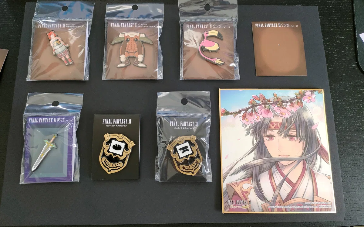 FF11】「ヴァナ・ディールの秘蔵展」でゲットしたピンバッチ＋色紙を 