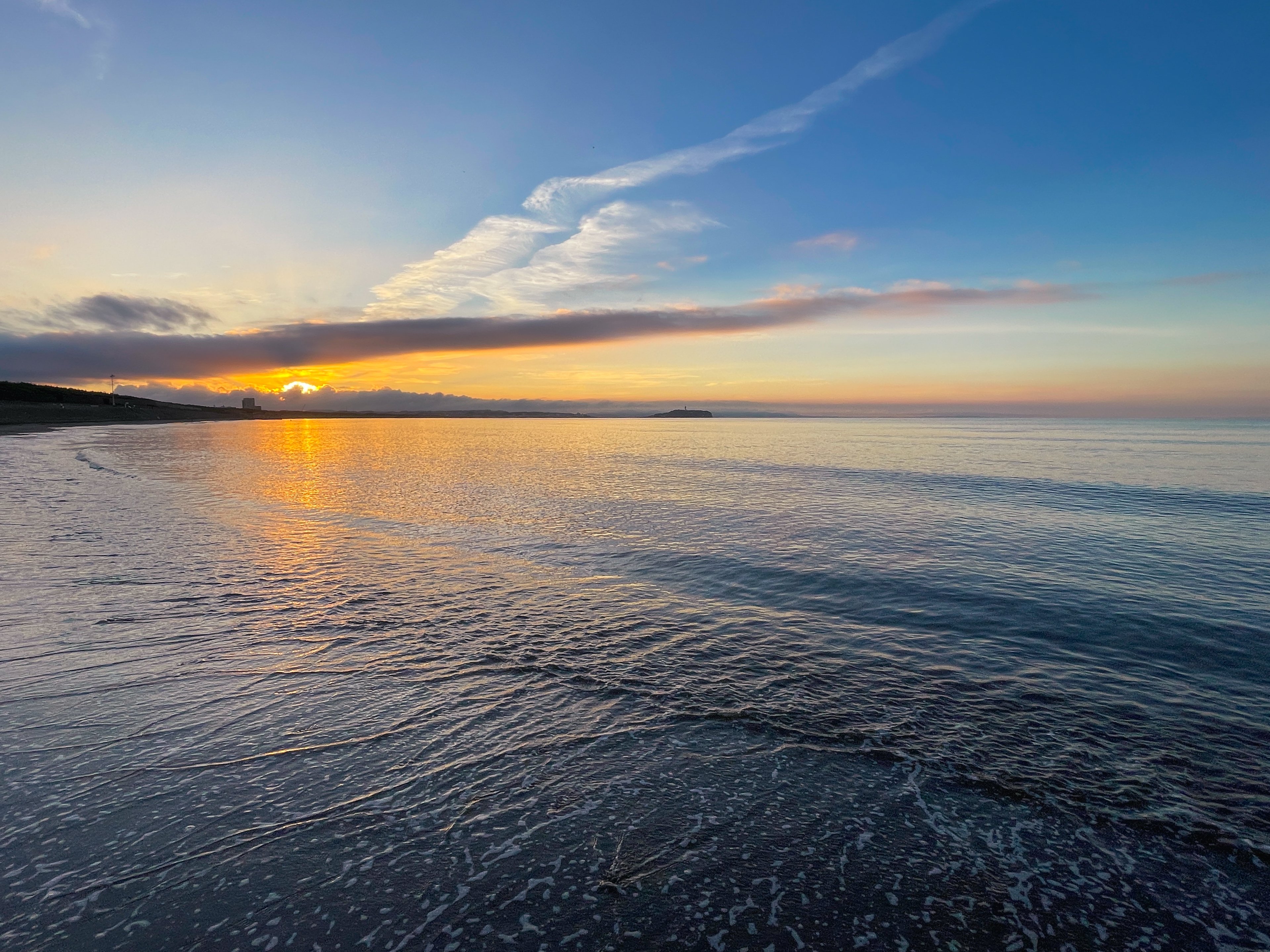 早朝の湖畔富士 早朝の湖畔富士