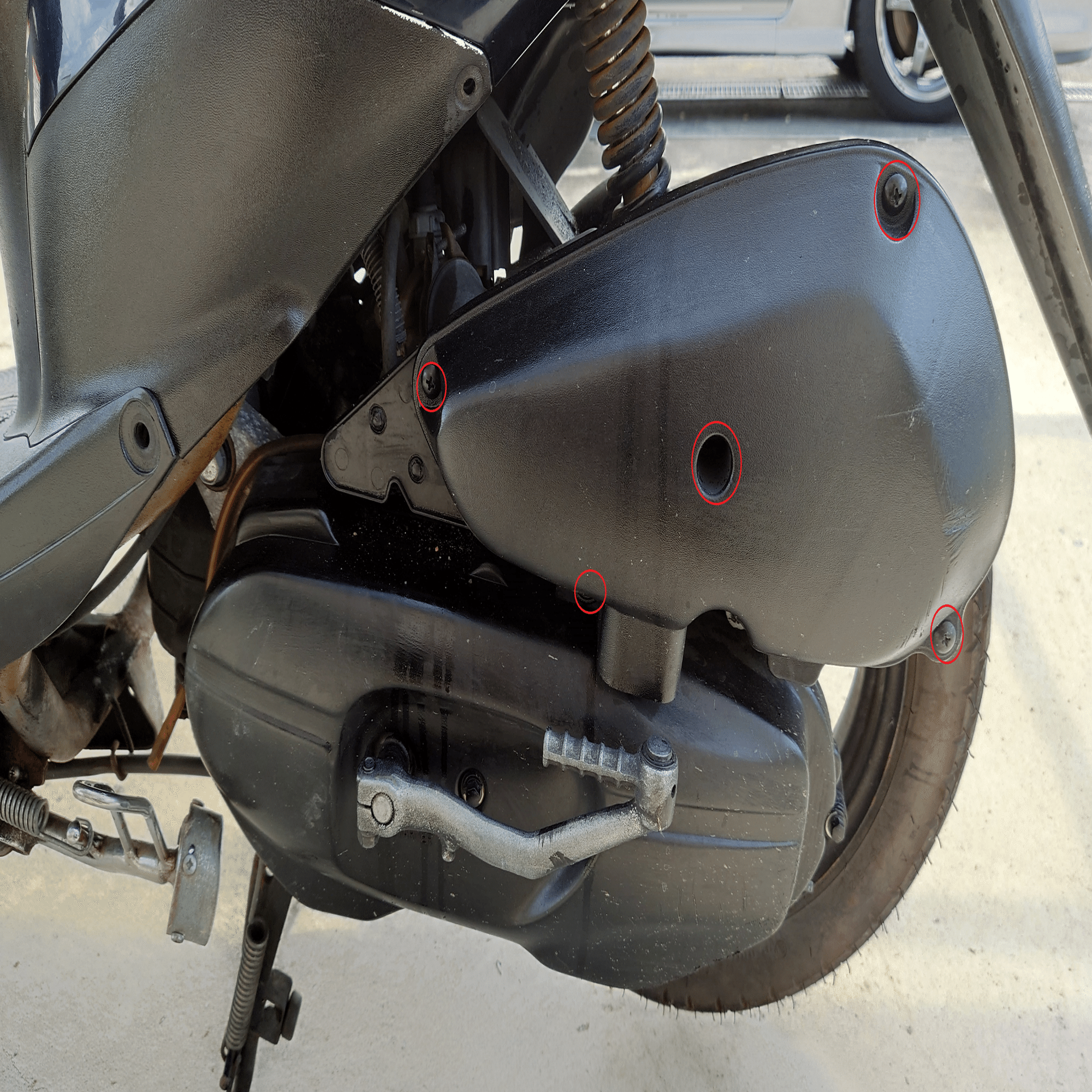 レッツ2 CA1PA 整備記録 part.1 エアクリ交換｜みかん