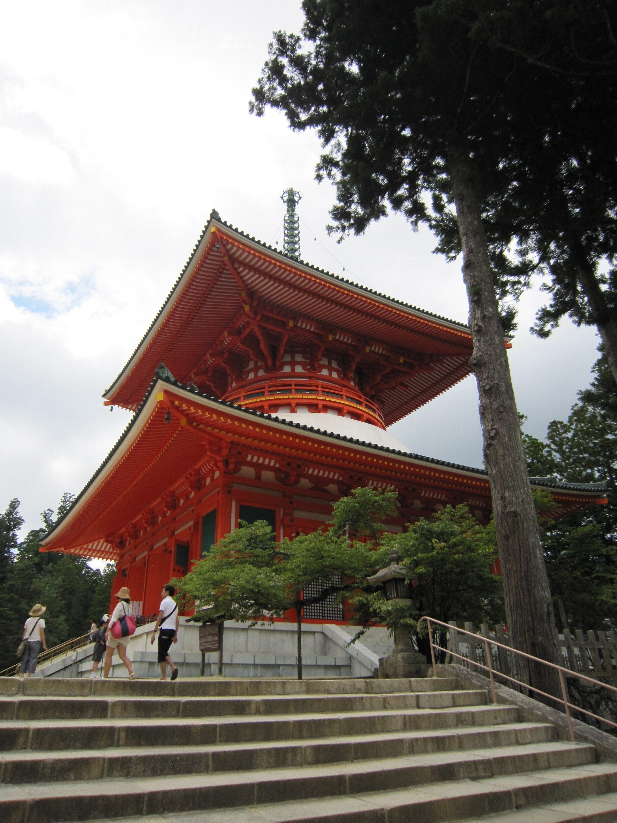 野山名霊集　高野山　五冊物　伊右衛門 らべあろ企画♔世界遺産を詠む東日本編【紀伊山地の霊場と参詣道】より