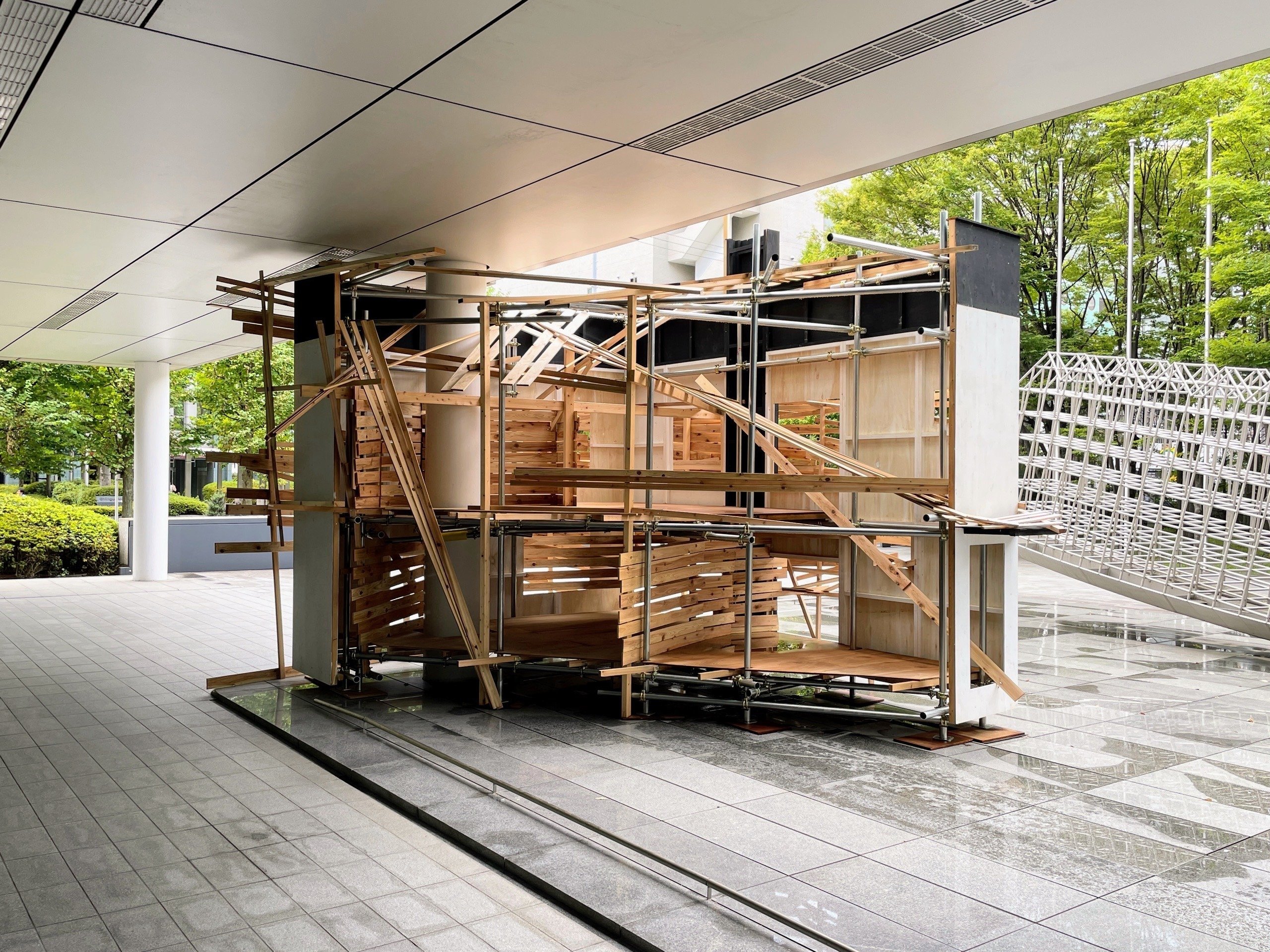 川俣正「アパートメント・プロジェクト」1982-86 ドキュメント展