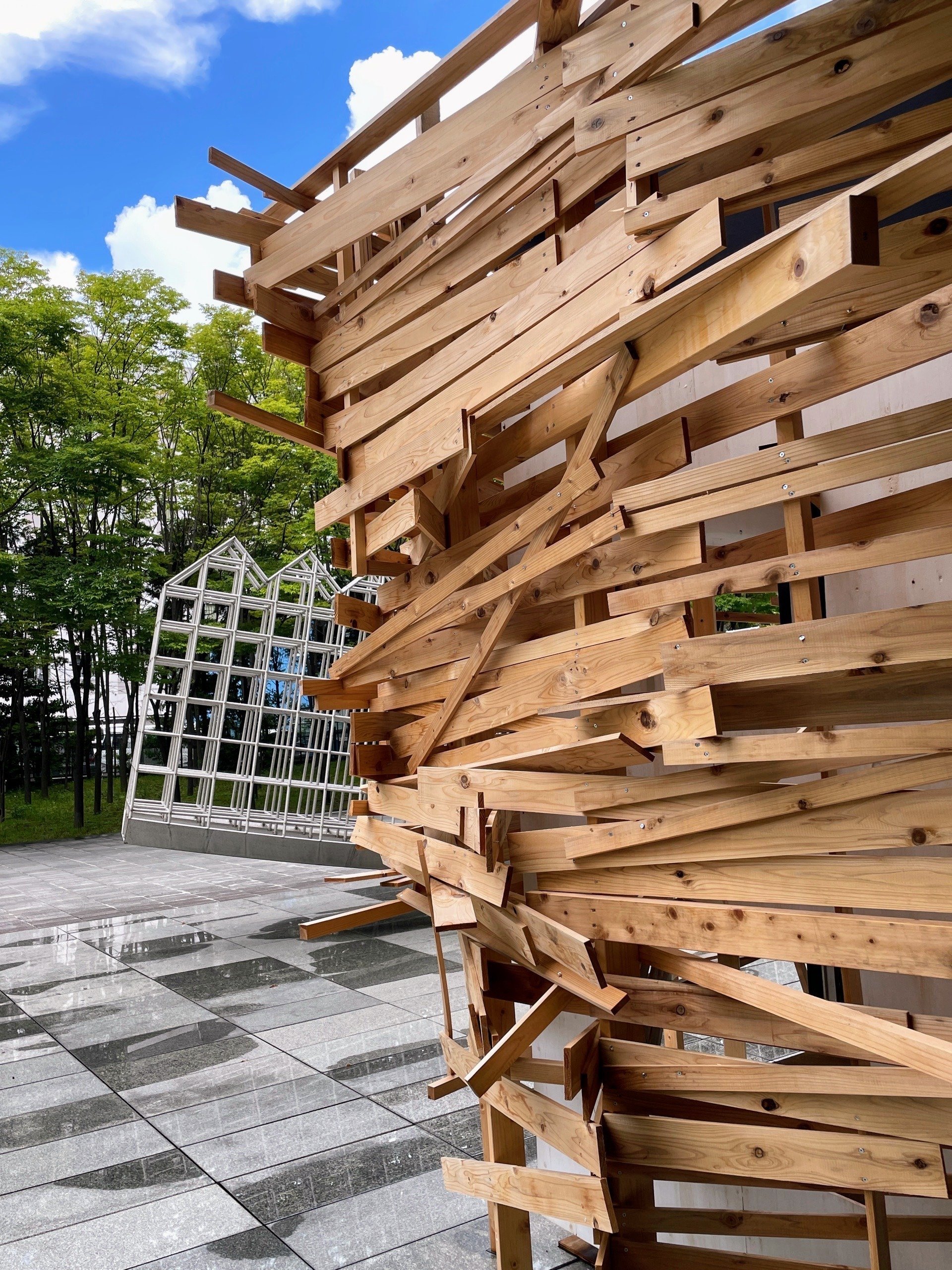 川俣正「アパートメント・プロジェクト」1982-86 ドキュメント展