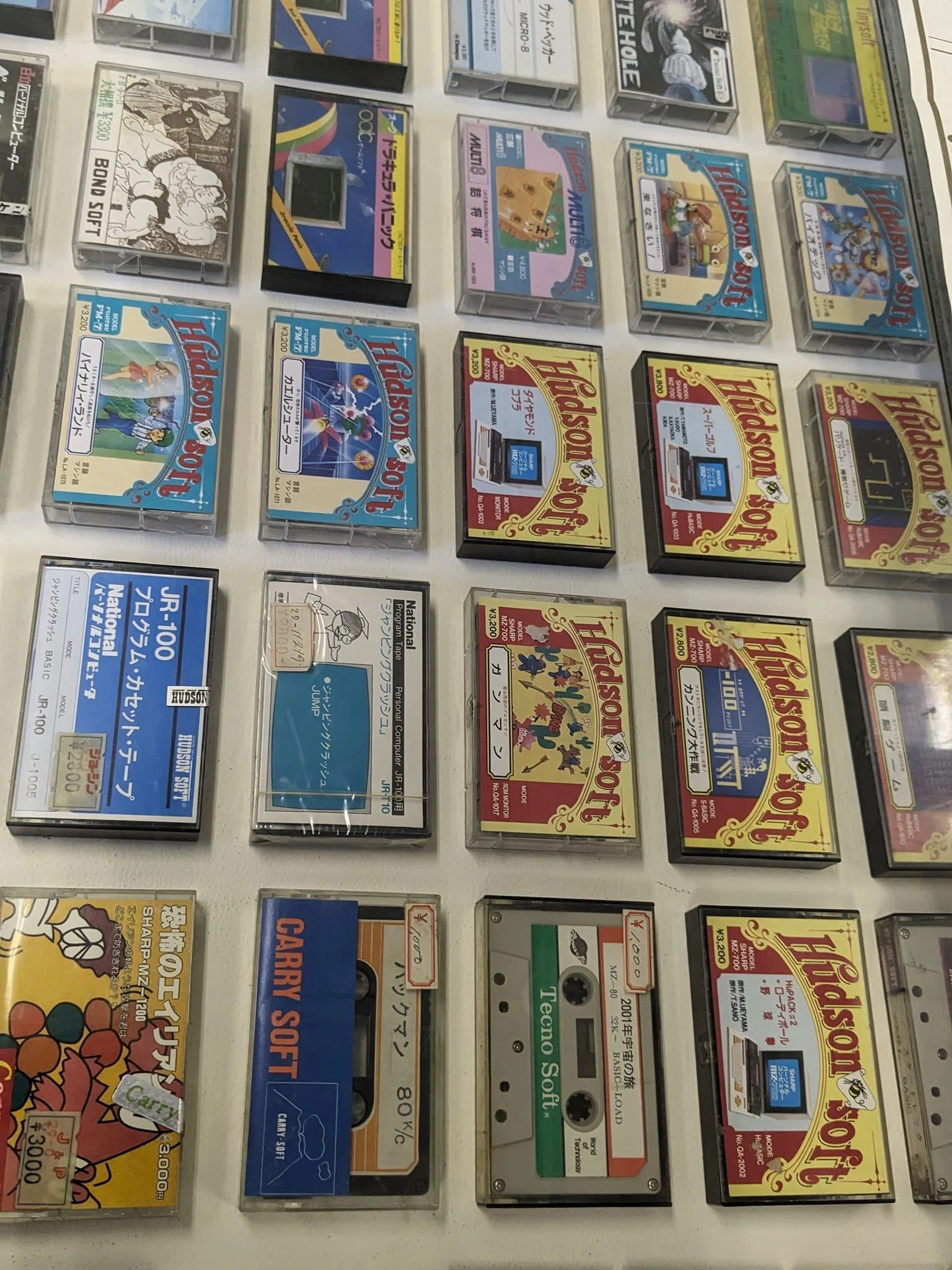 ビデオゲームの歩みを旧小学校舎で体感 大阪・山中渓で開催中の第2回