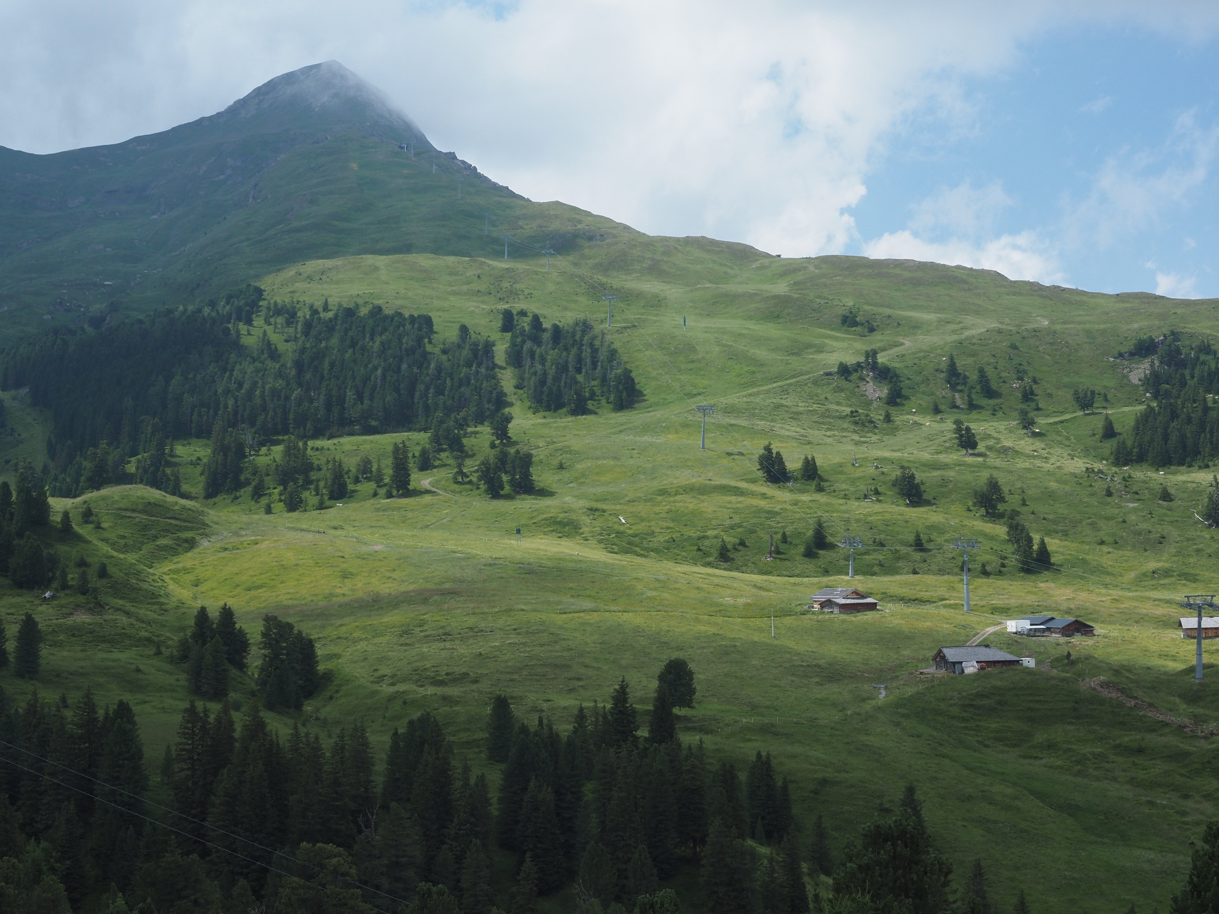 鈴鹿　私達の山　グリンデルワルト編 鈴鹿 私達の山 グリンデルワルト編 鈴鹿私達の山グリンデルワルト編