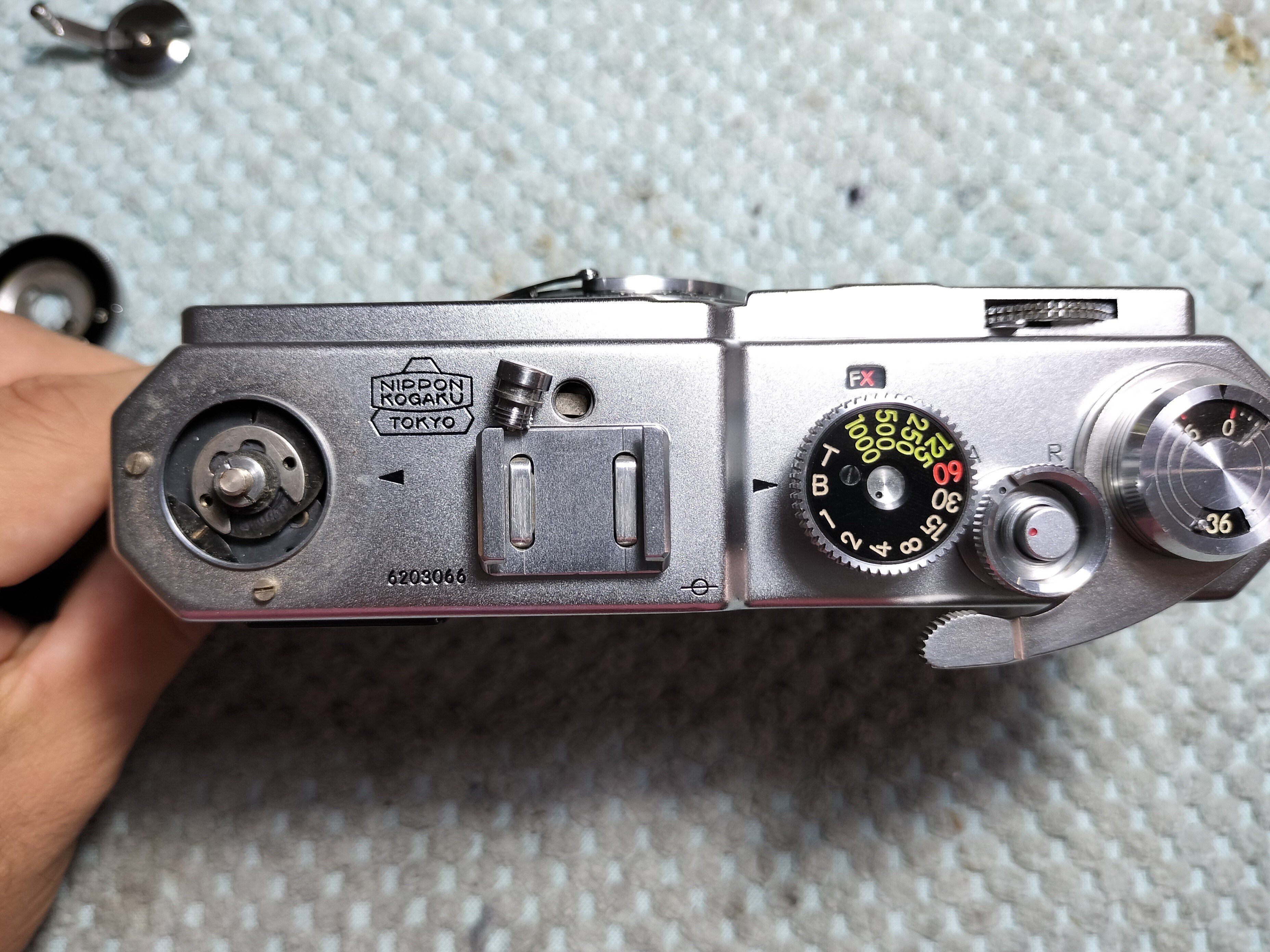 Nikon SPの分解｜フィルムカメラ修理のアクアカメラ