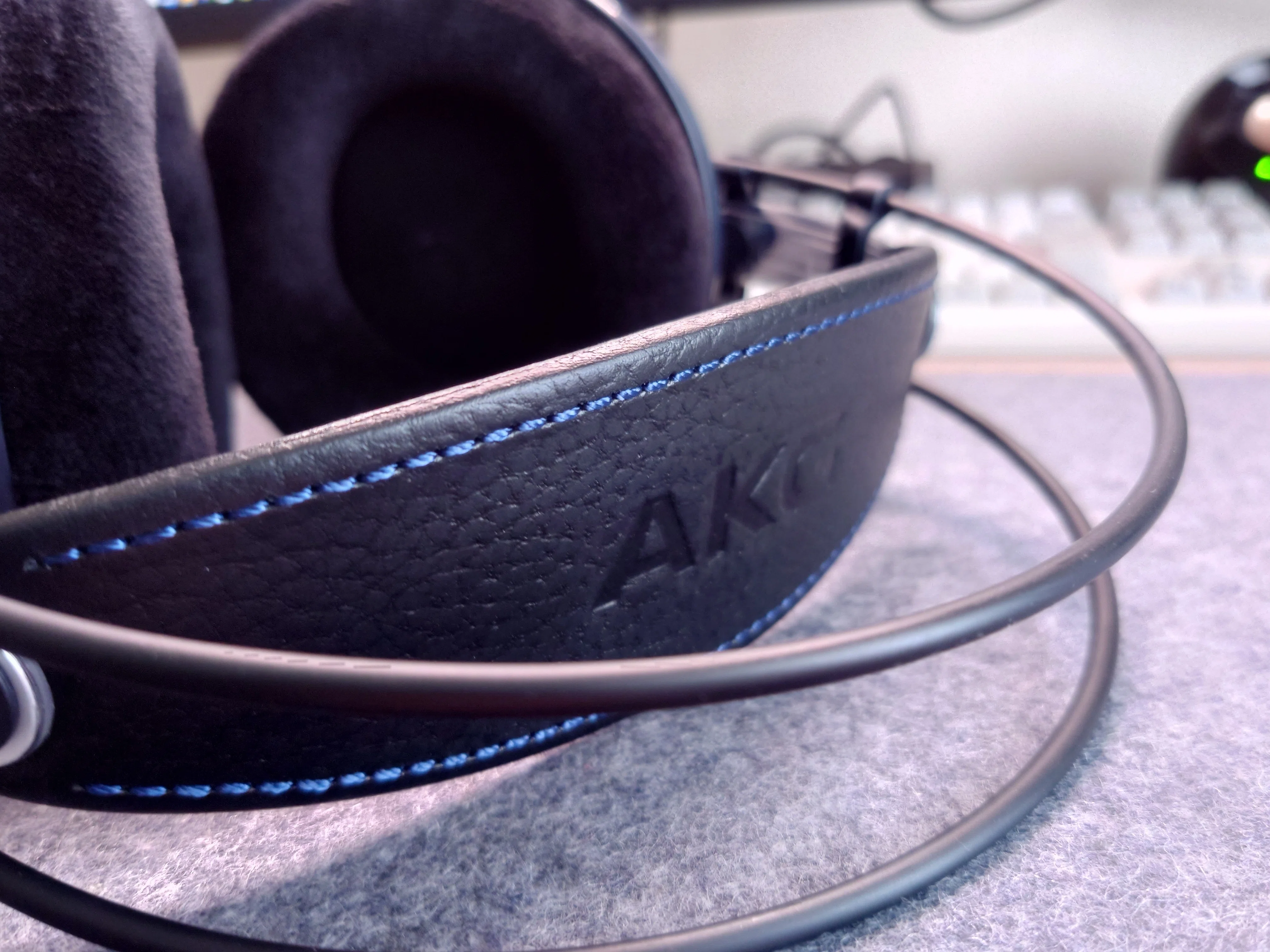 AKG K702】イイ感じのヘッドホンに出会えたかもしれん｜Rkun