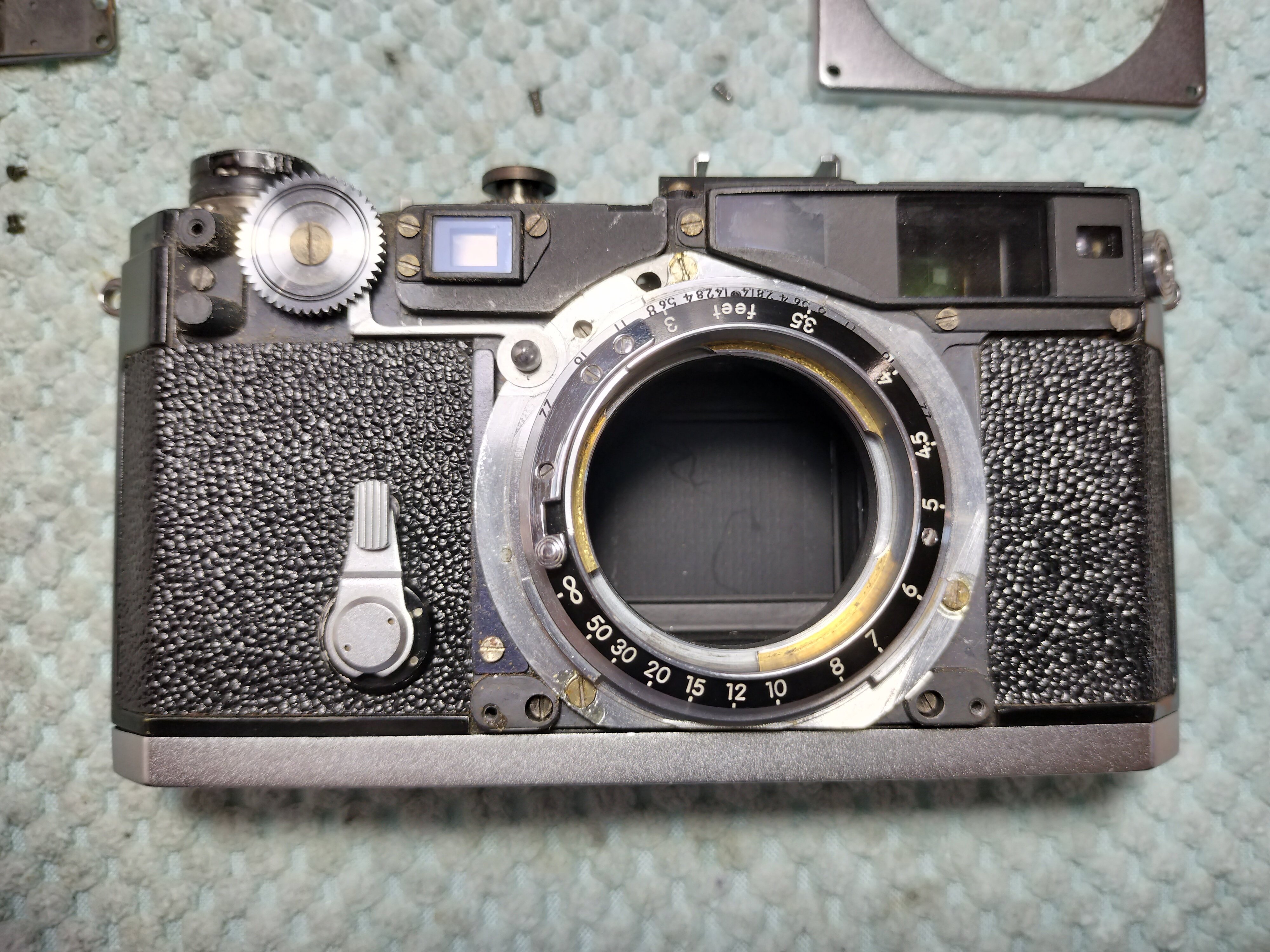 Nikon SPの分解｜フィルムカメラ修理のアクアカメラ
