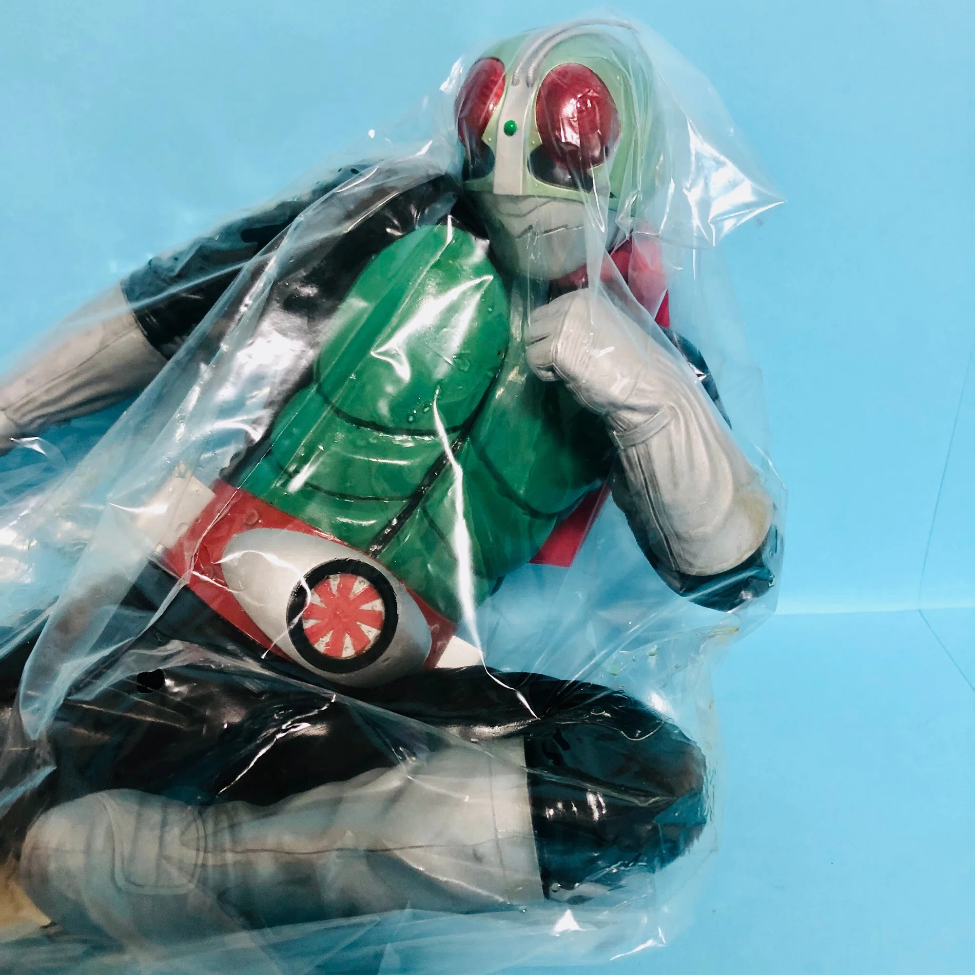完売】ダブルライダーキーック！『仮面ライダー ビッグサイズソフビ 