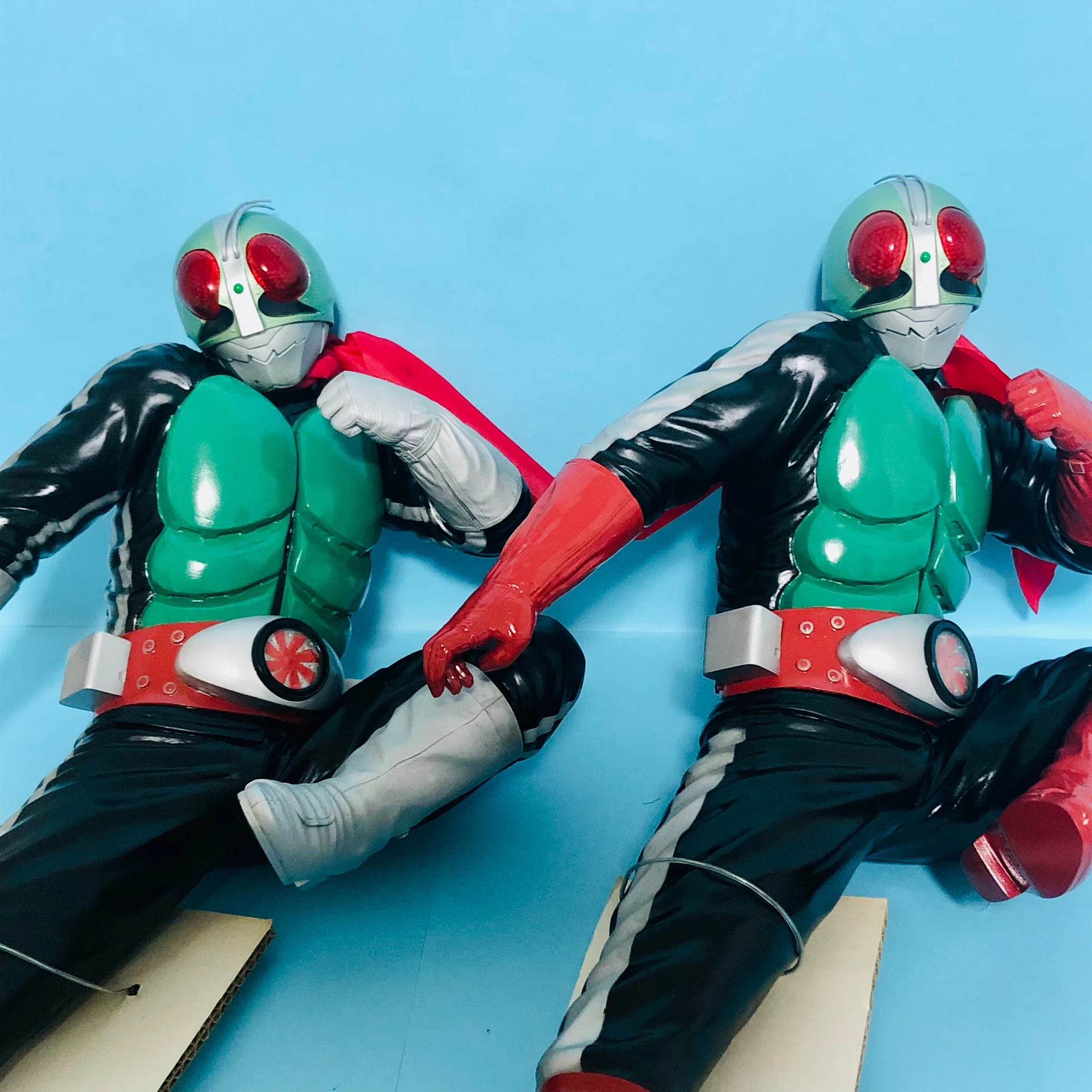 完売】ダブルライダーキーック！『仮面ライダー ビッグサイズソフビ 