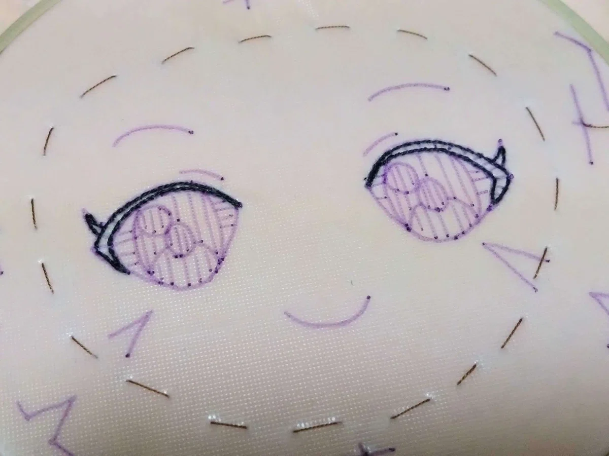 ぬいぐるみ(推しぬい)の顔の刺繍のやり方の話|きたがみ しなの