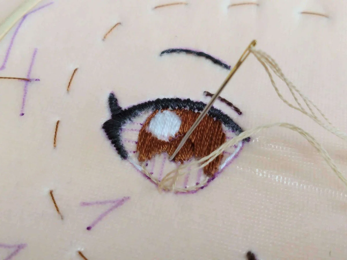 ぬいぐるみ(推しぬい)の顔の刺繍のやり方の話|きたがみ しなの