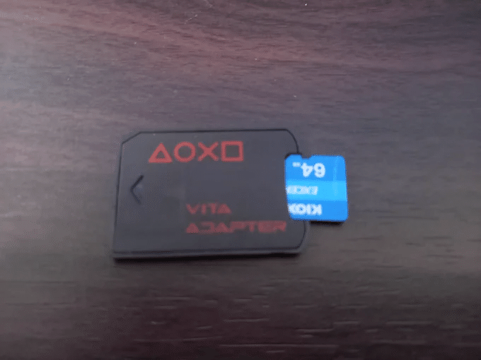 PS VITAの容量を激安で増やすぞ！～CFW＋エミュ向け容量拡大