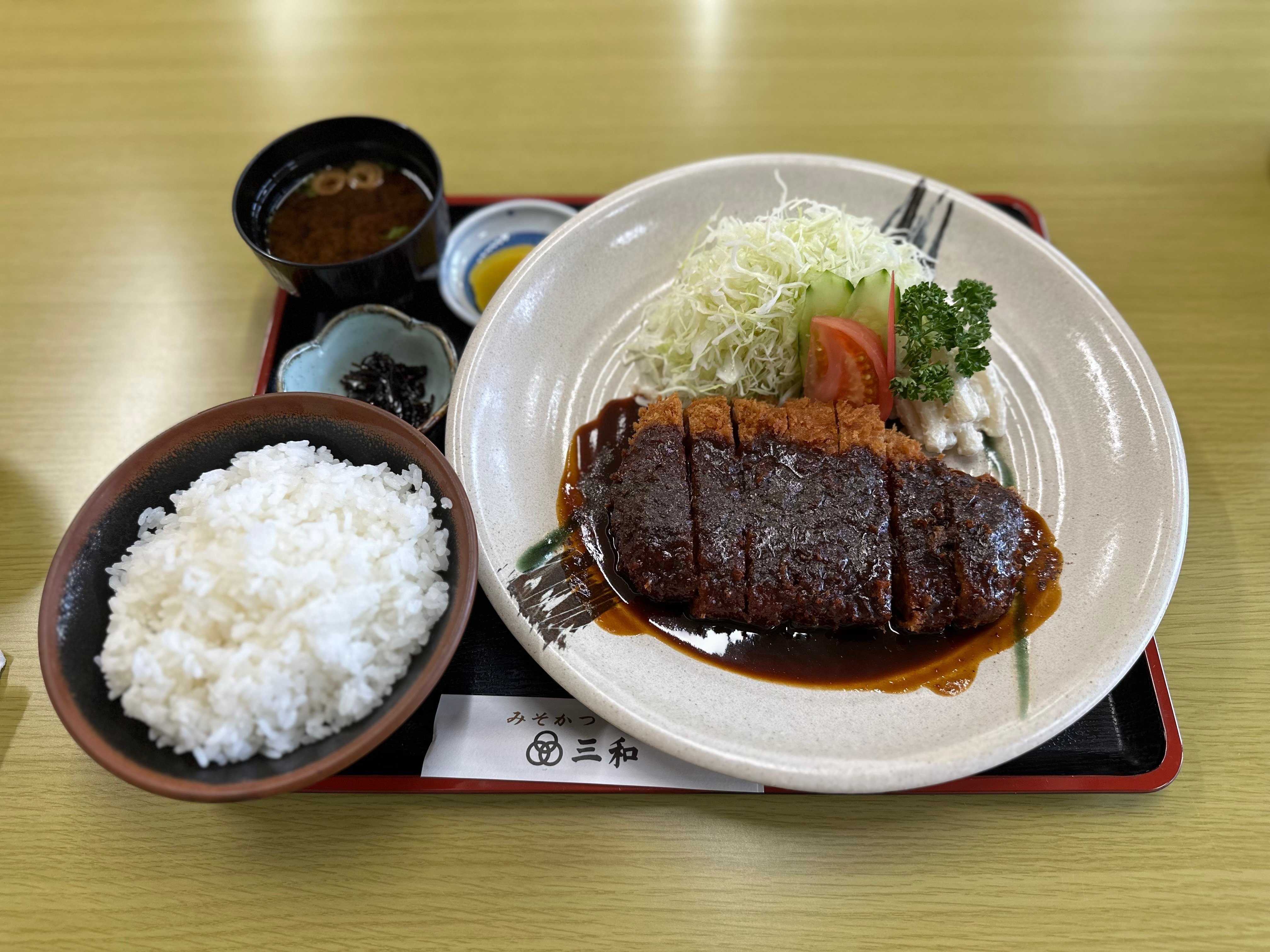 みそかつ三和】岐阜市木之本町 山椒の爽やかな風味感じる
