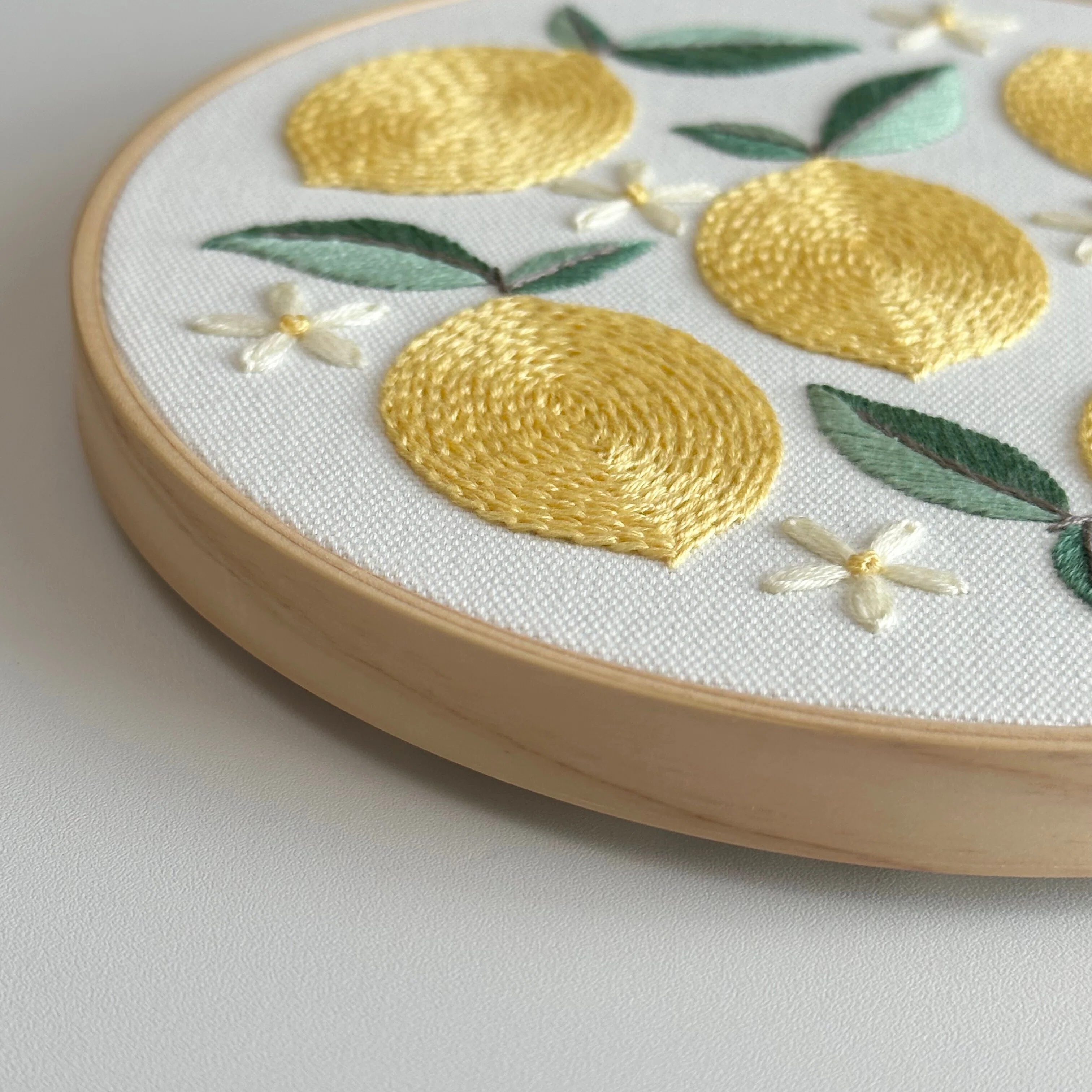 PDF図案「レモンの壁飾り」｜はなこまち/刺繍作家