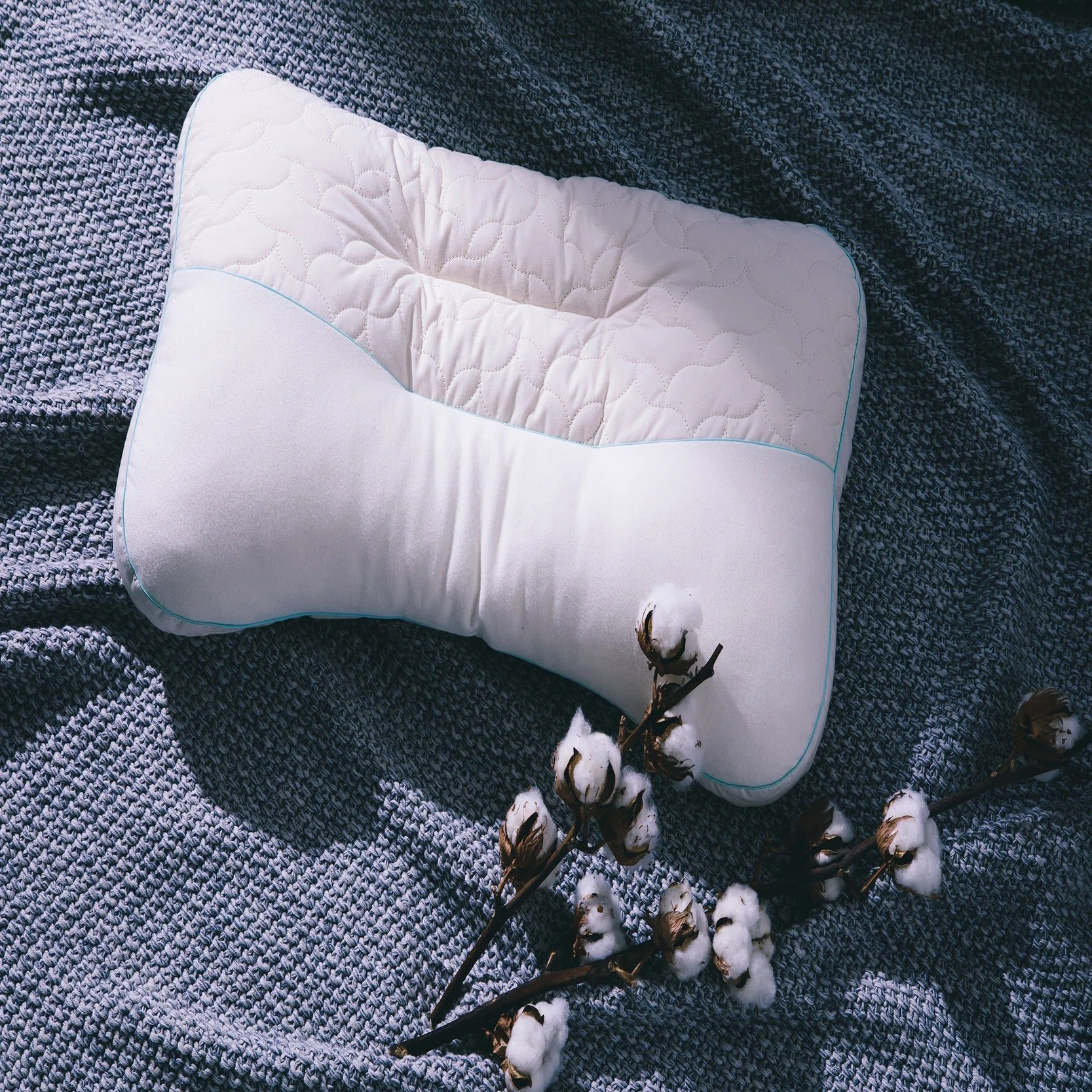 人生の長い睡眠時間、わたしだけに寄り添ってくれる枕。｜ジス 
