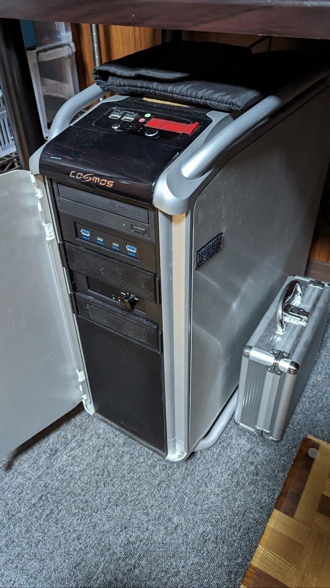 リナッ熊】文系なのに自作PCで無駄に物理デュアルOS環境（？）を構築し