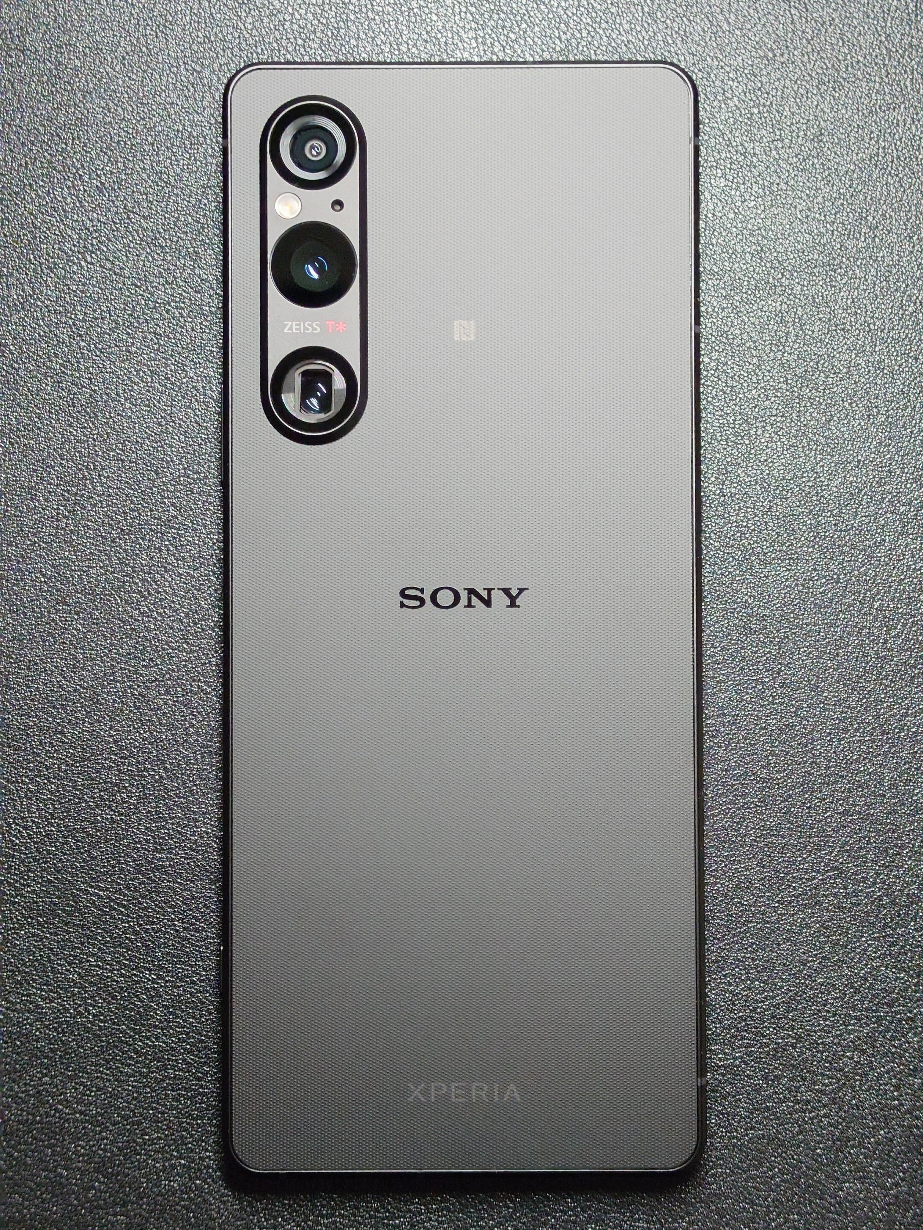 ハゲと見る神機Xperia 1 V｜ふさふさ