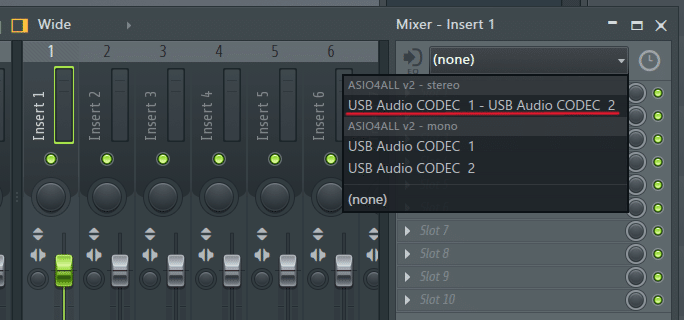 トラック1の Audio input source を選択するためのプルダウンメニューを開いた画像。「USB Audio CODEC 1 - USB Audio CODEC 2」に赤い下線が引かれている。