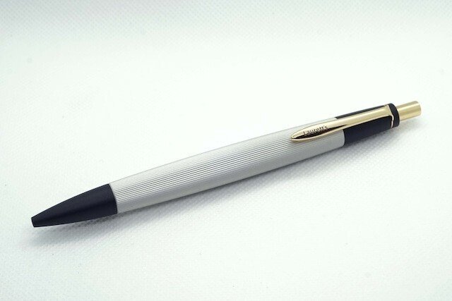 2）欲しい文具を書く｜文具好きの冷えペン🐧