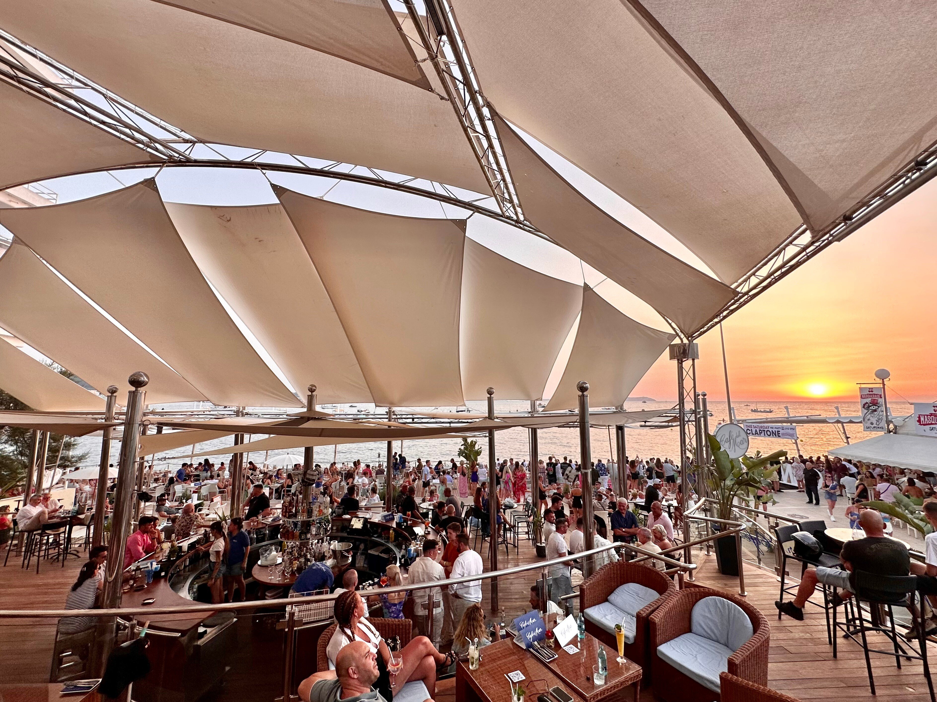 Ibiza Cafe del Marへ行く｜Yuta Konishi