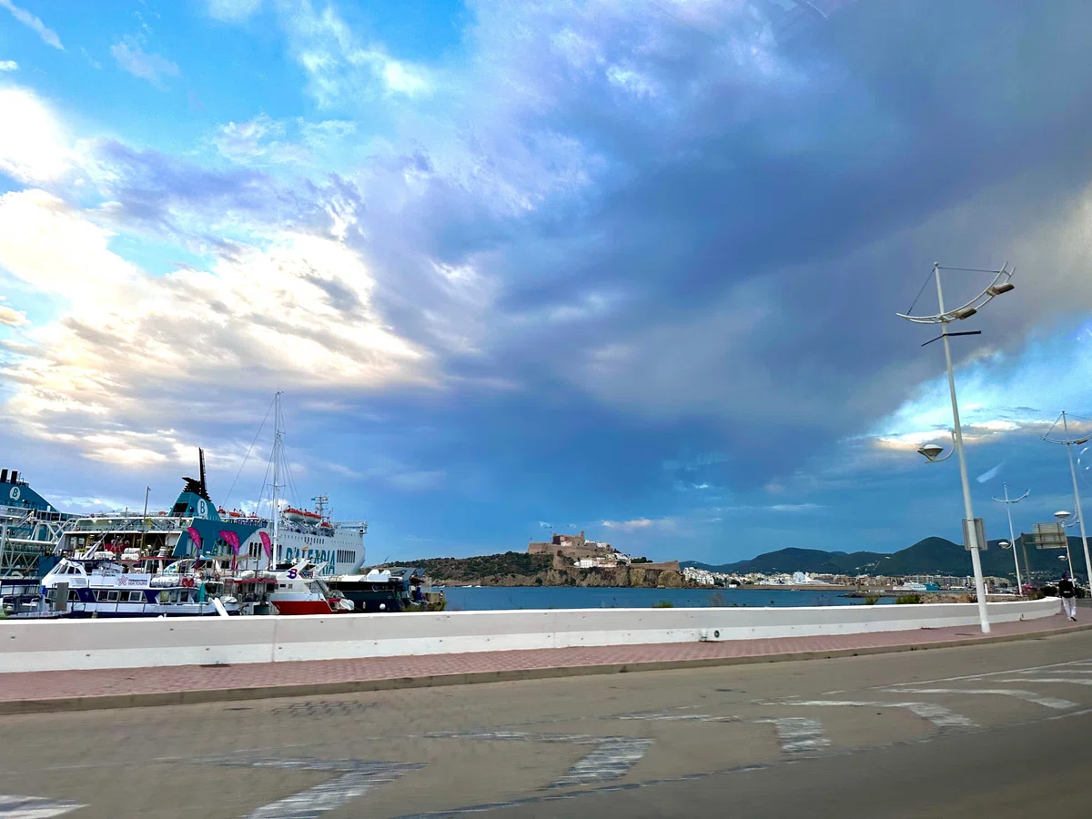 Ibiza Cafe del Marへ行く｜小西 裕太 Yuta Konishi