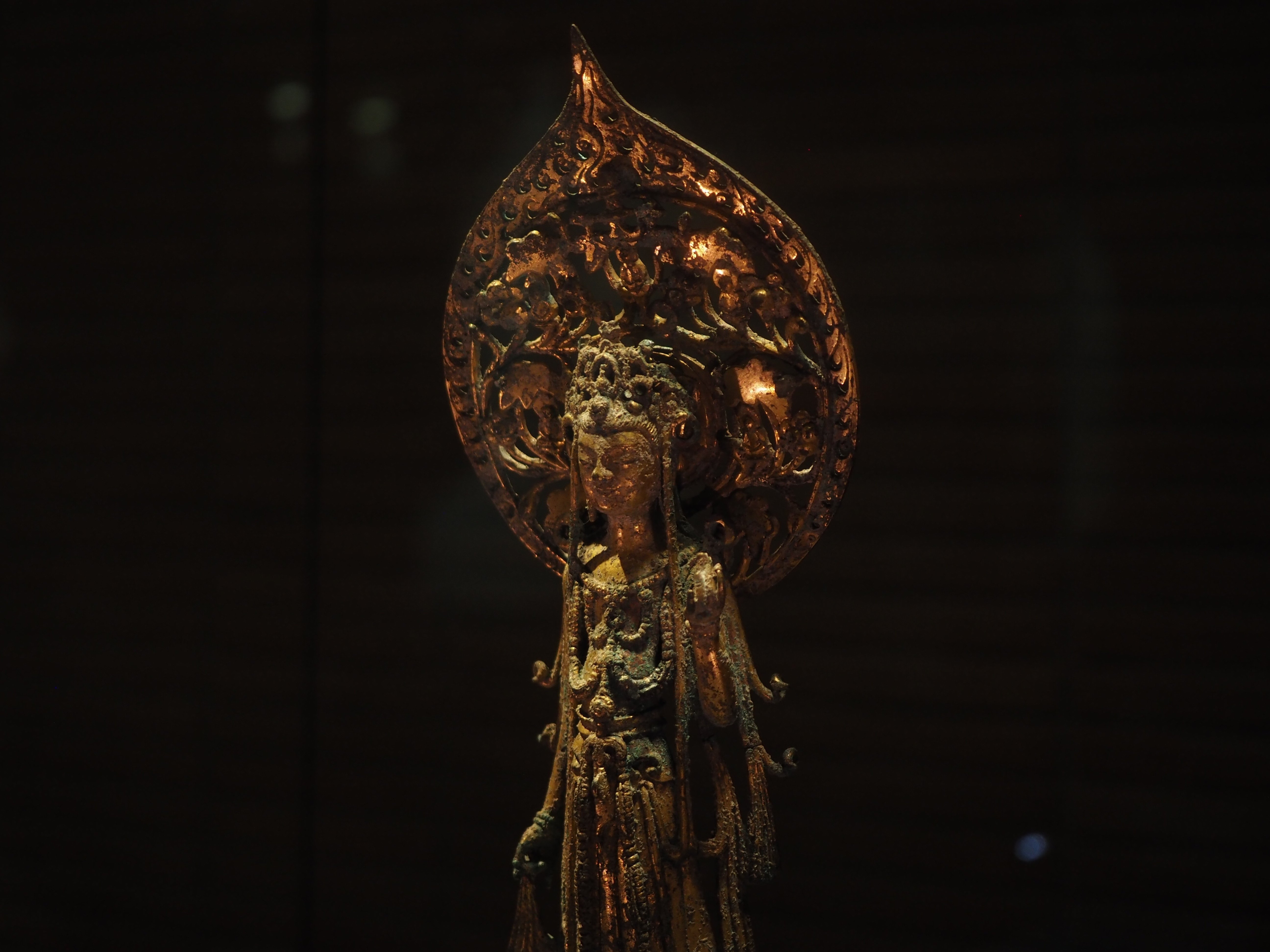古代中国の仏像が……@ 東京国立博物館｜かわかわ