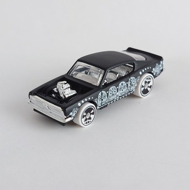 ① 【日本未発売】 ホットウィール 2017 ハロウィン 8種セット！ HOTWHEELS Halloween ハロウィーン